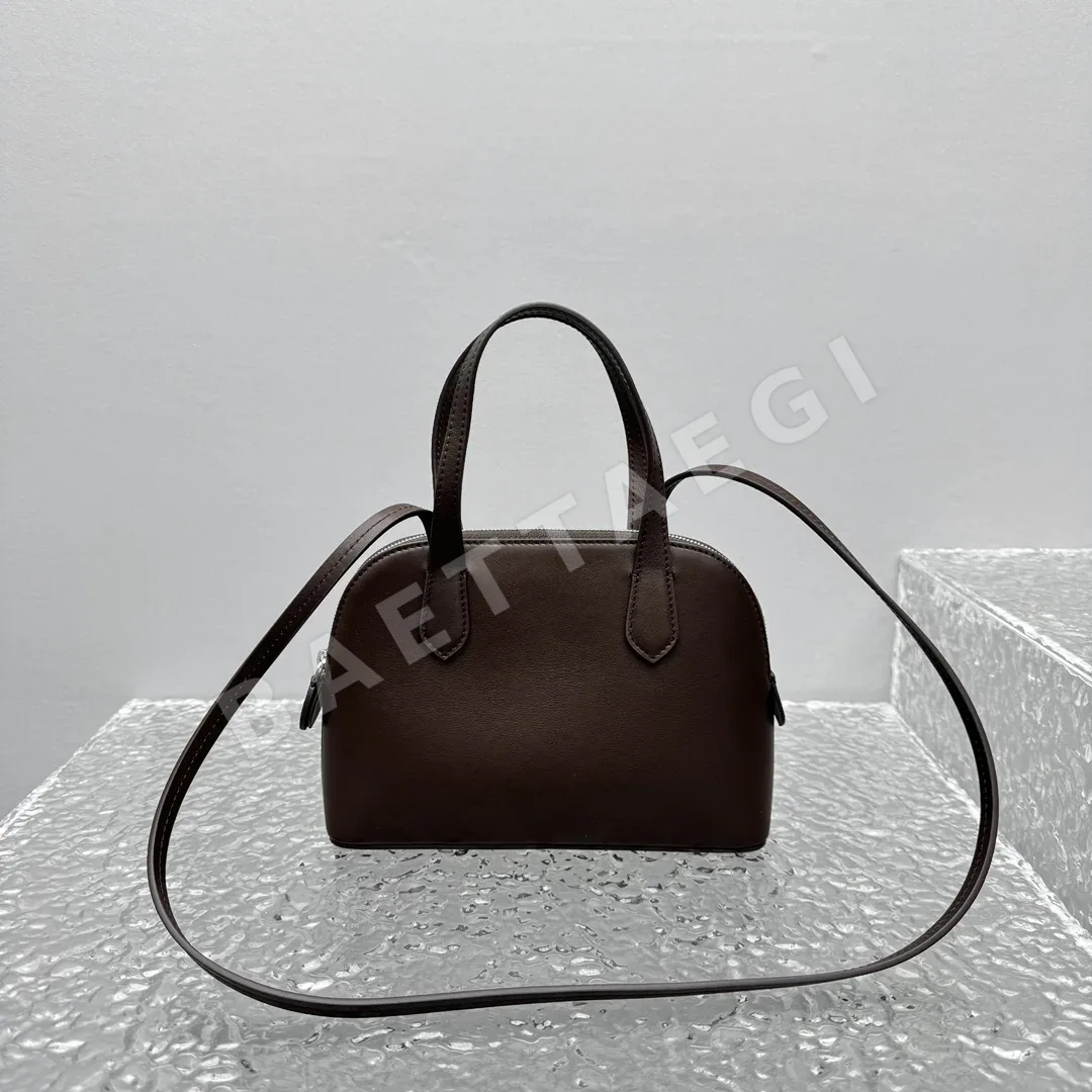더로우 쉘 스몰 다크브라운 가방 상세 이미지 2