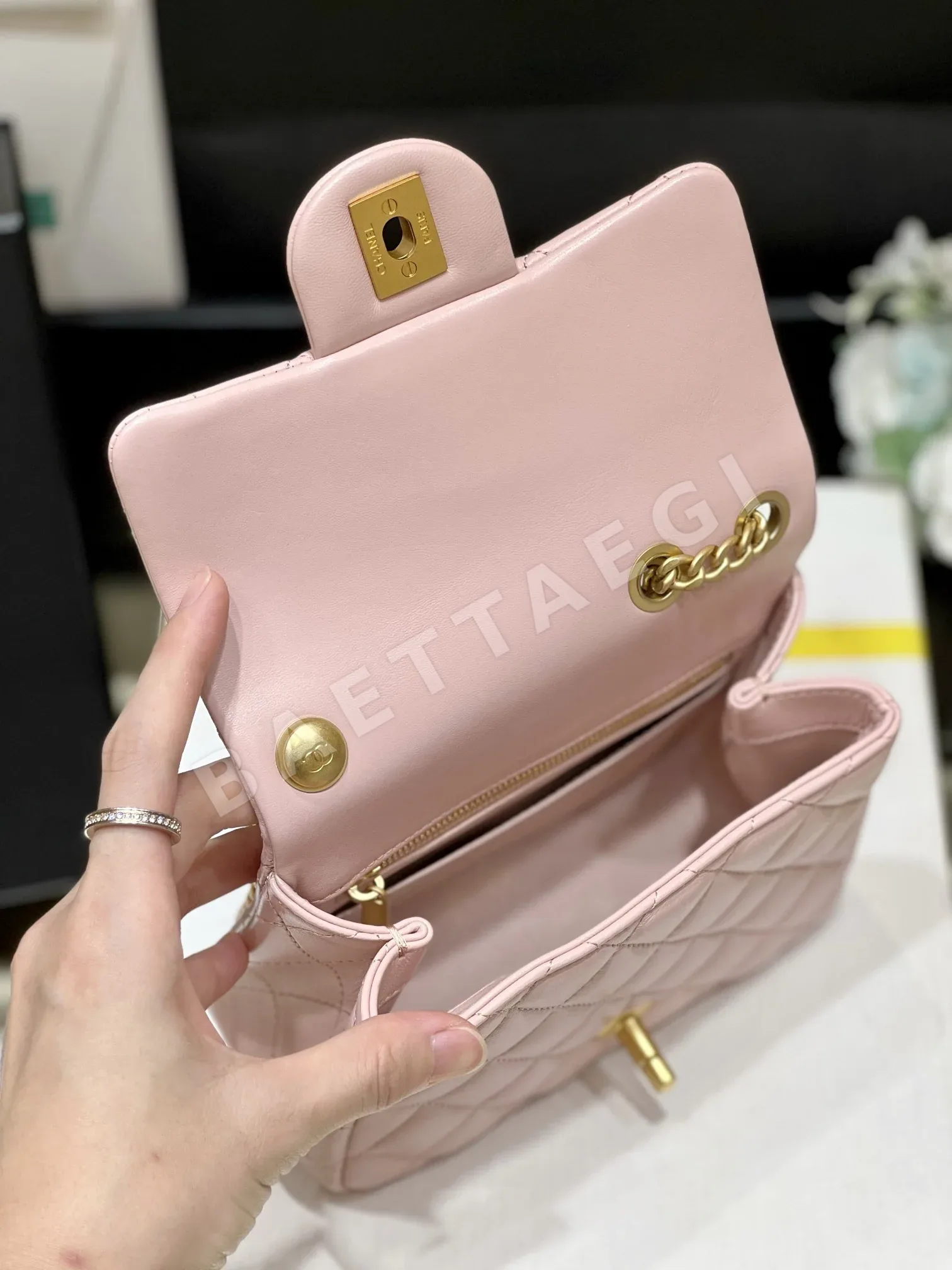 샤넬 가방 A92993 상세 이미지 5