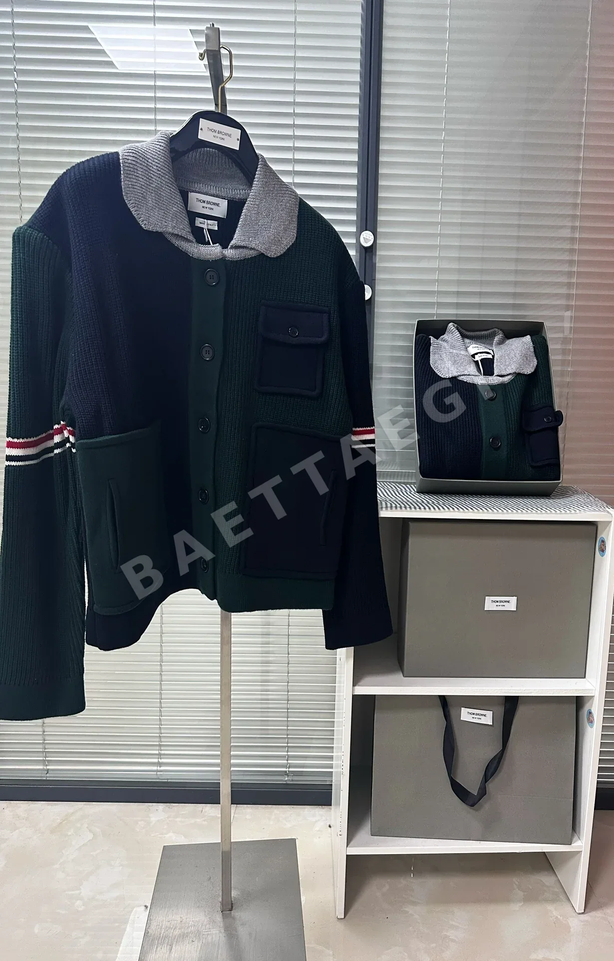 톰브라운 컬러 블록 남성 자켓 상세 이미지 9