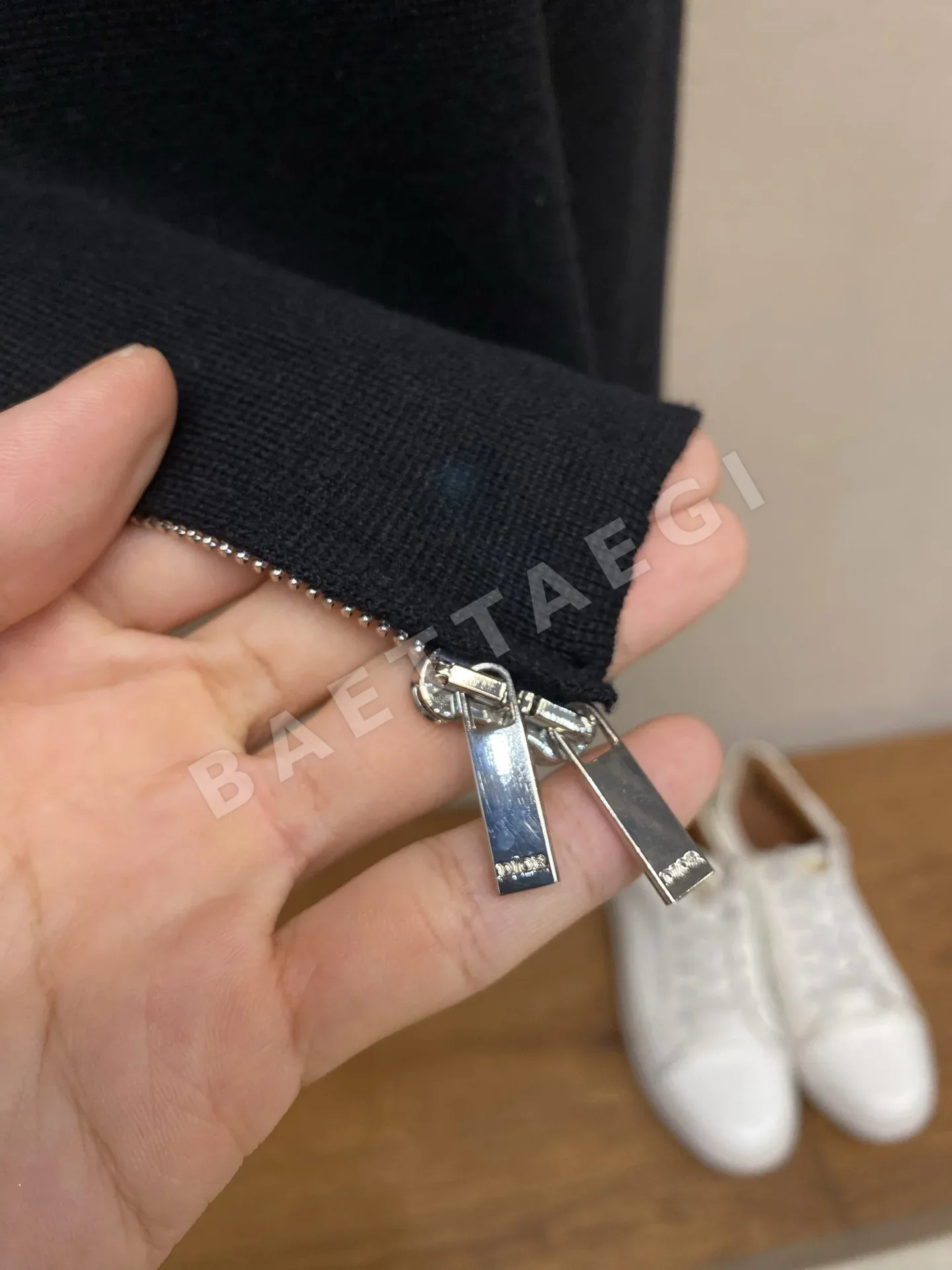 디올 벨벳 울 지퍼업 카디건 자켓 상세 이미지 7