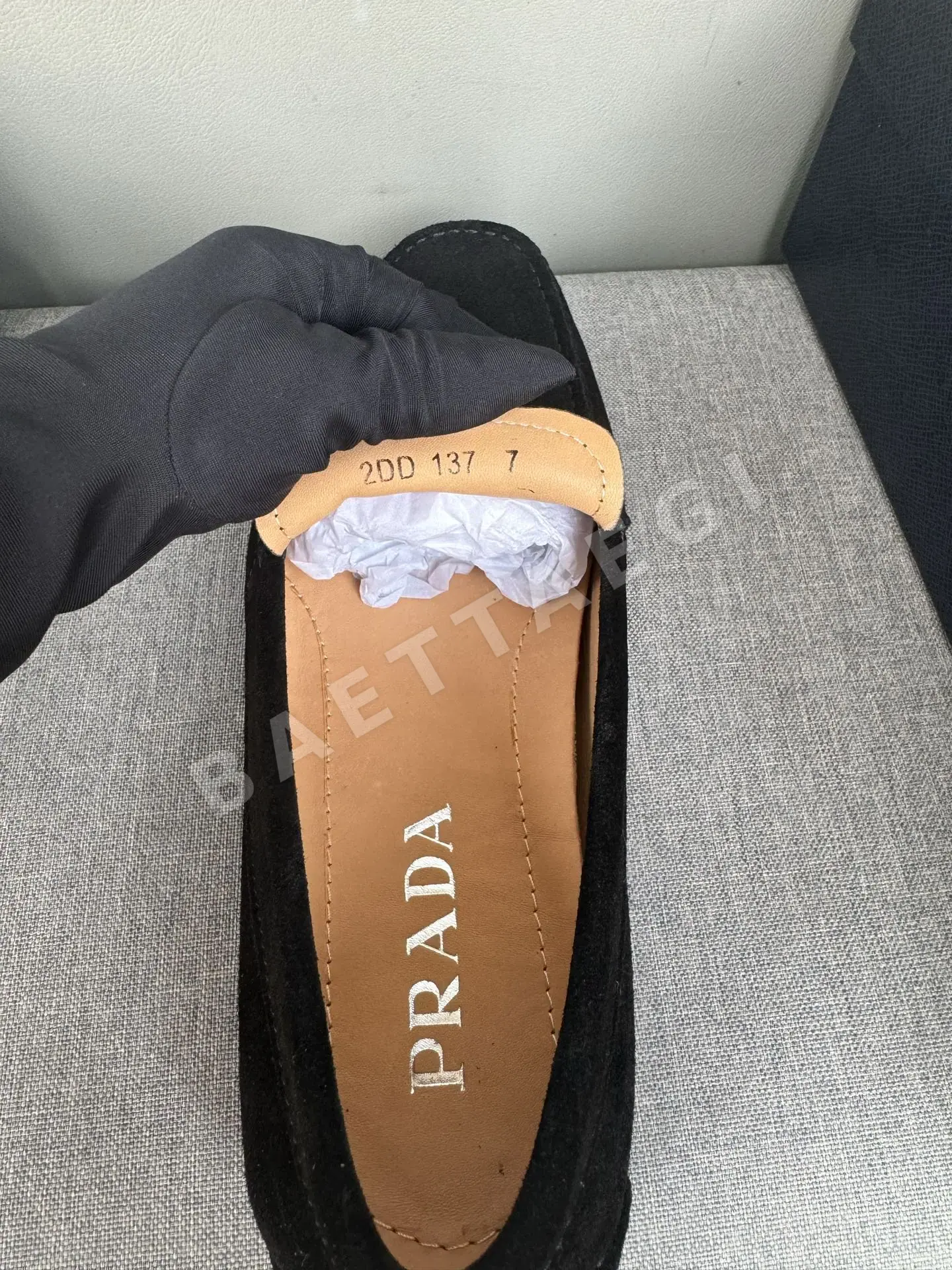 프라다 남성 클래식 스웨이드 드라이빙 로퍼 상세 이미지 5
