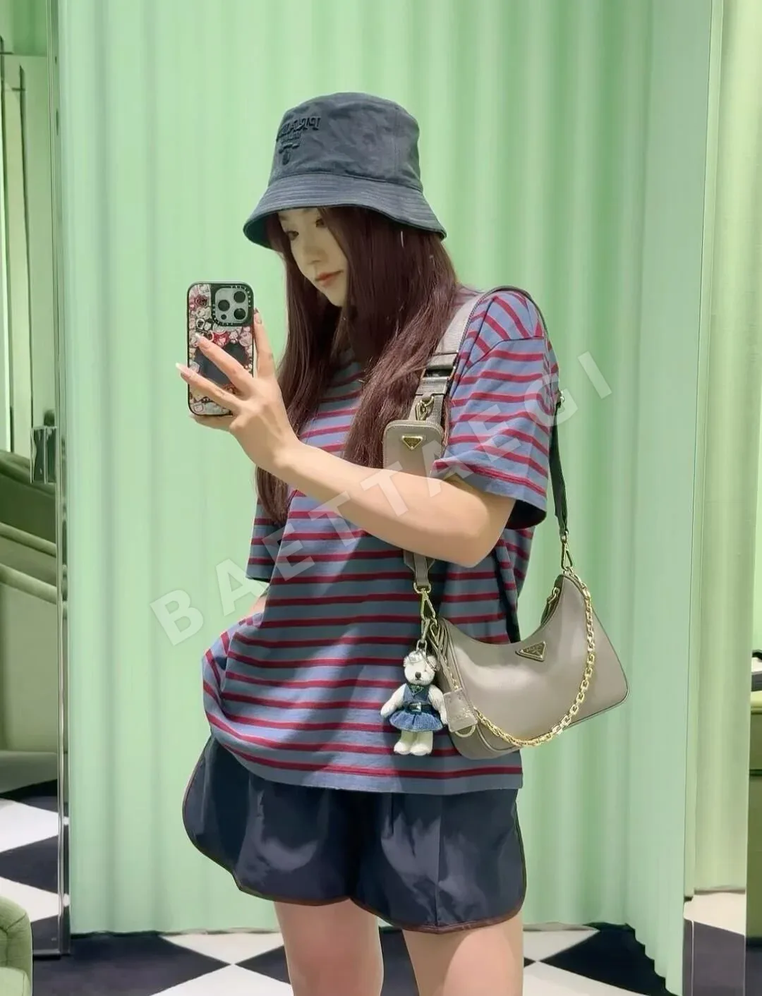 프라다 스트라이프 오버핏 코튼 반팔 티셔츠 상세 이미지 2
