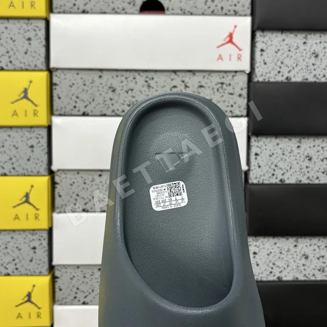 아디다스 [LW] 이지 슬라이드 ID2349 200622 Adidas Yeezy Slide Slate Marine 상세 이미지 5