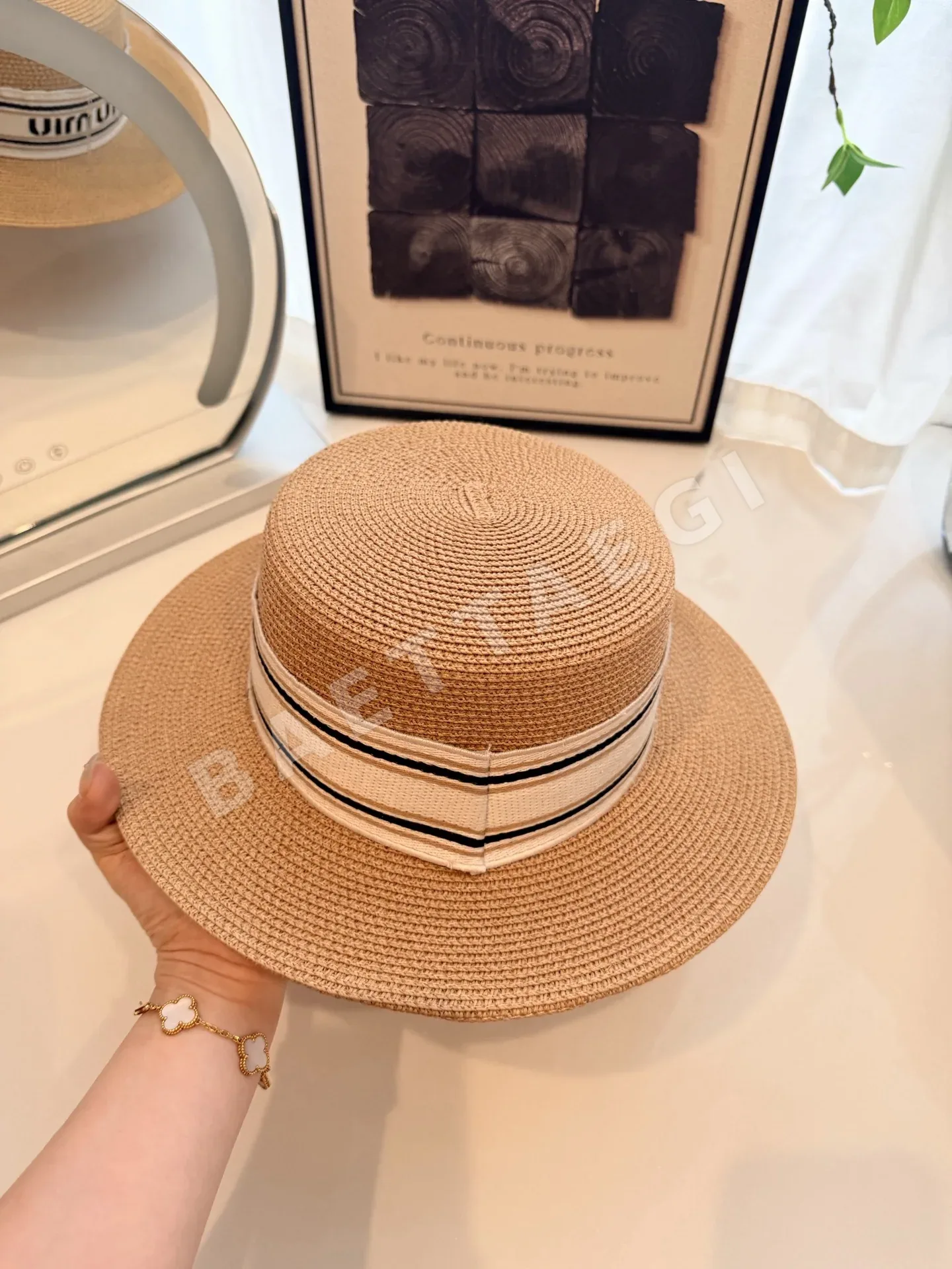 미우미우 모자 80760 Miu Miu Cap 상세 이미지 5