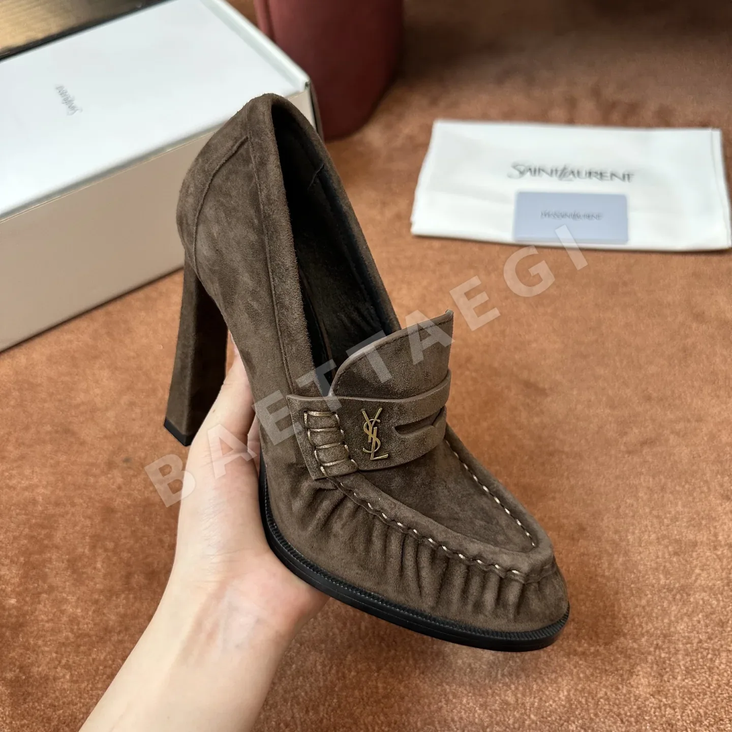 생로랑 YSL 앞코 덮인 플랫 뮬 상세 이미지 3