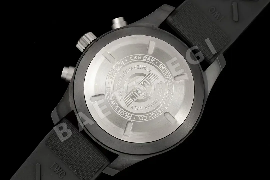 IWC 파일럿 탑건 크로노그래프 블랙 세라믹 시계 상세 이미지 9