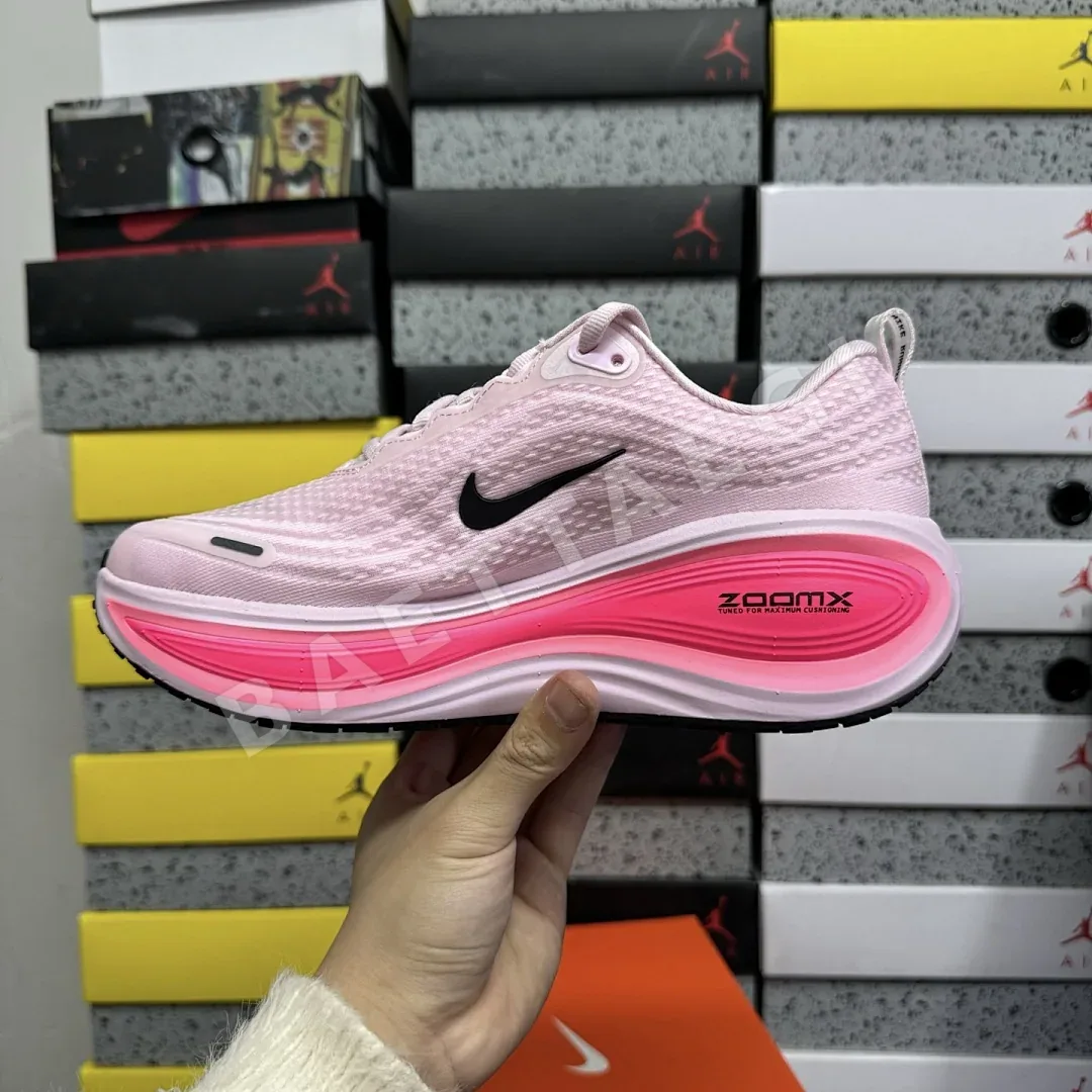 나이키 [XY] 보메로 플러스 HV8150-602 201319 Nike Vomero Plus Pink Foam Hyper 상세 이미지 3