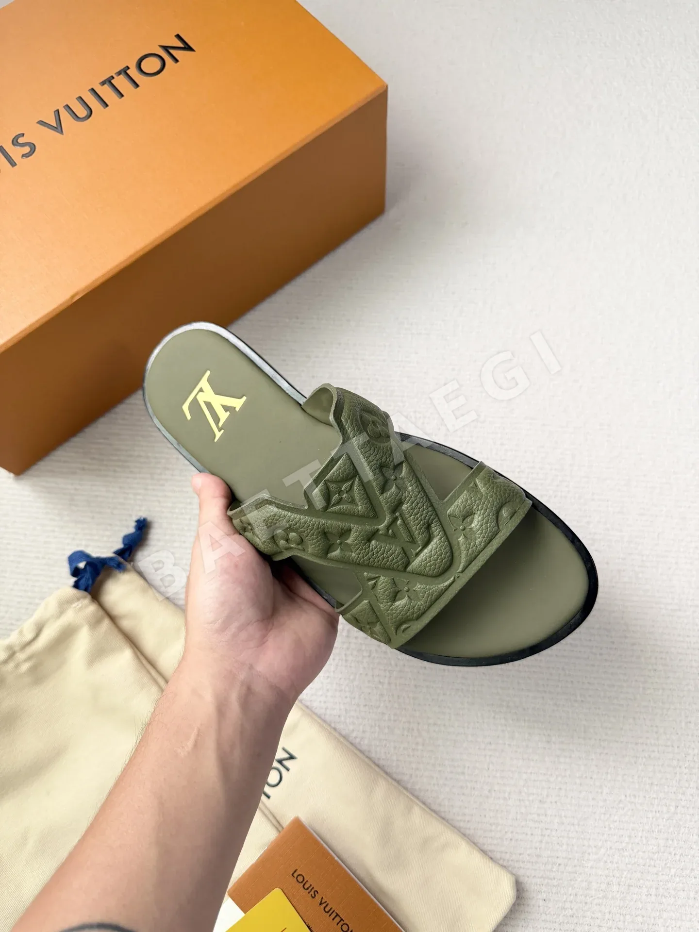 루이비통 포르티피노 스프링/썸머 슬리퍼 상세 이미지 12
