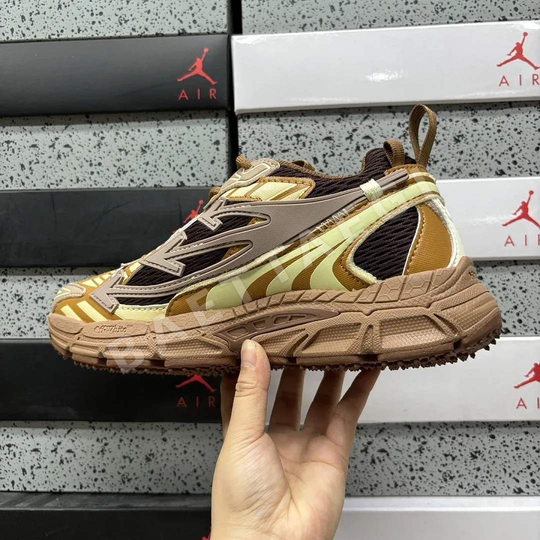 오프화이트 비 라이트 백 브라운 블랙 202485 Off White Be Right Back 상세 이미지 7