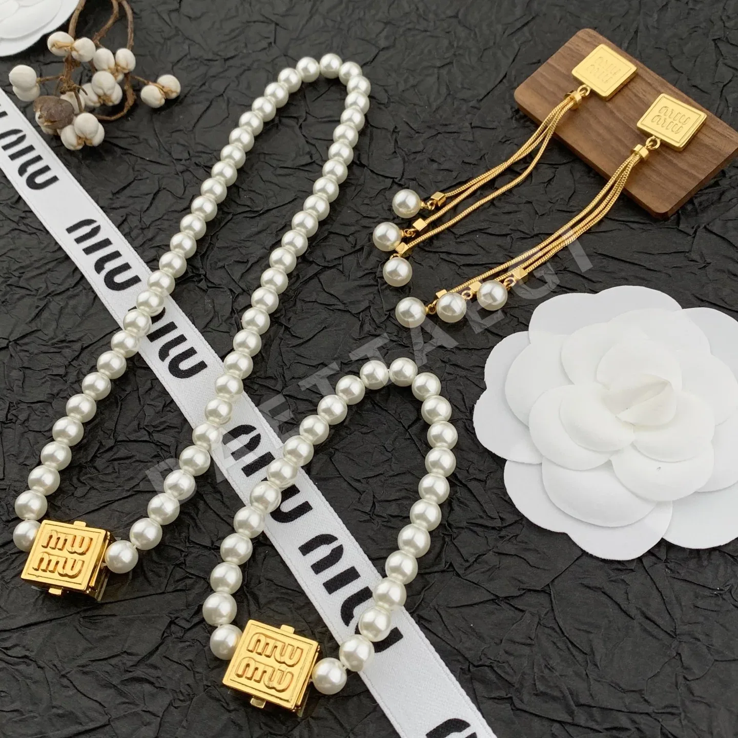 미우미우 목걸이 61216 Miu Miu Necklace