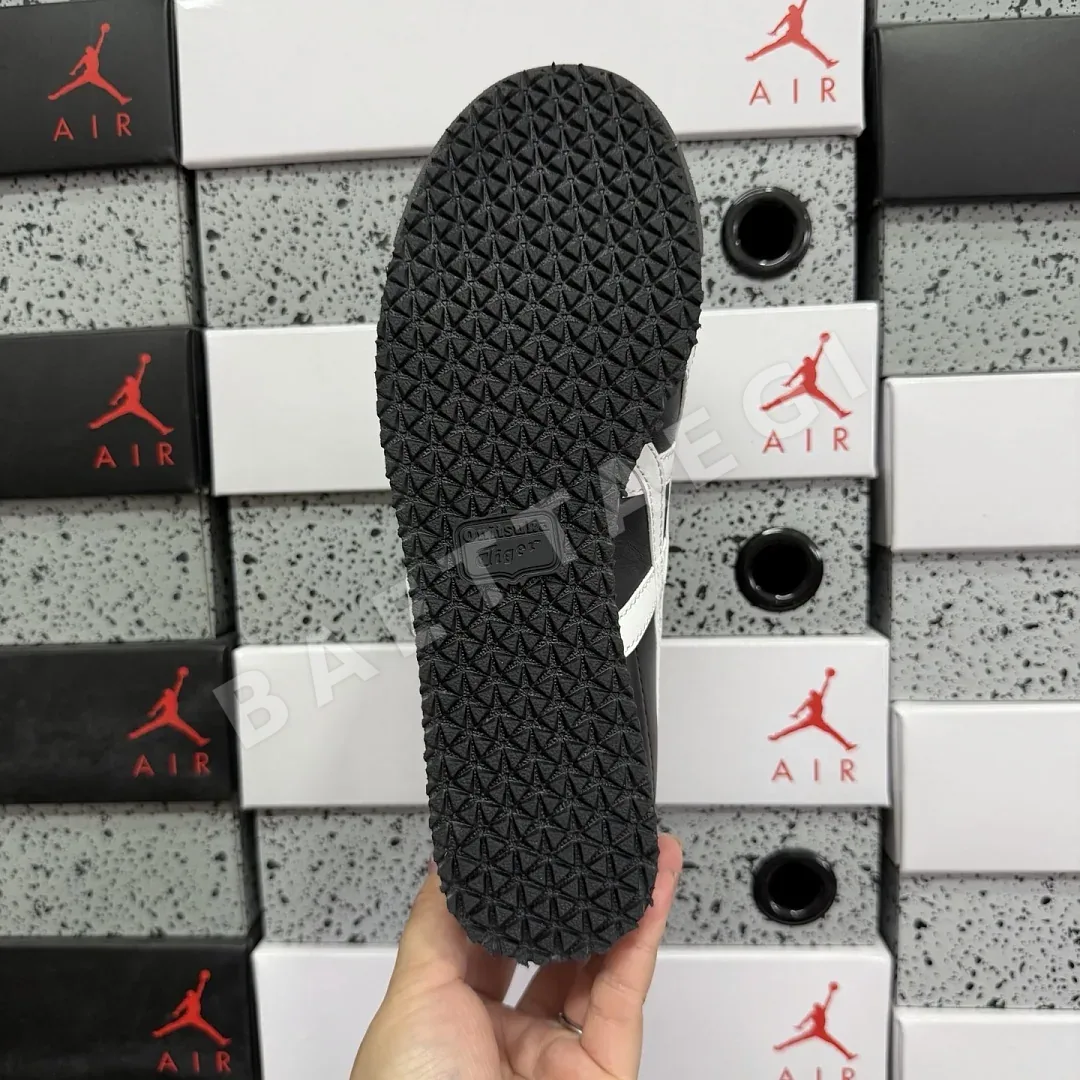 오니츠카타이거 [QC] 멕시코 66 1183C102-001 202280 Onitsuka Tiger Mexico 66 Black White 상세 이미지 9
