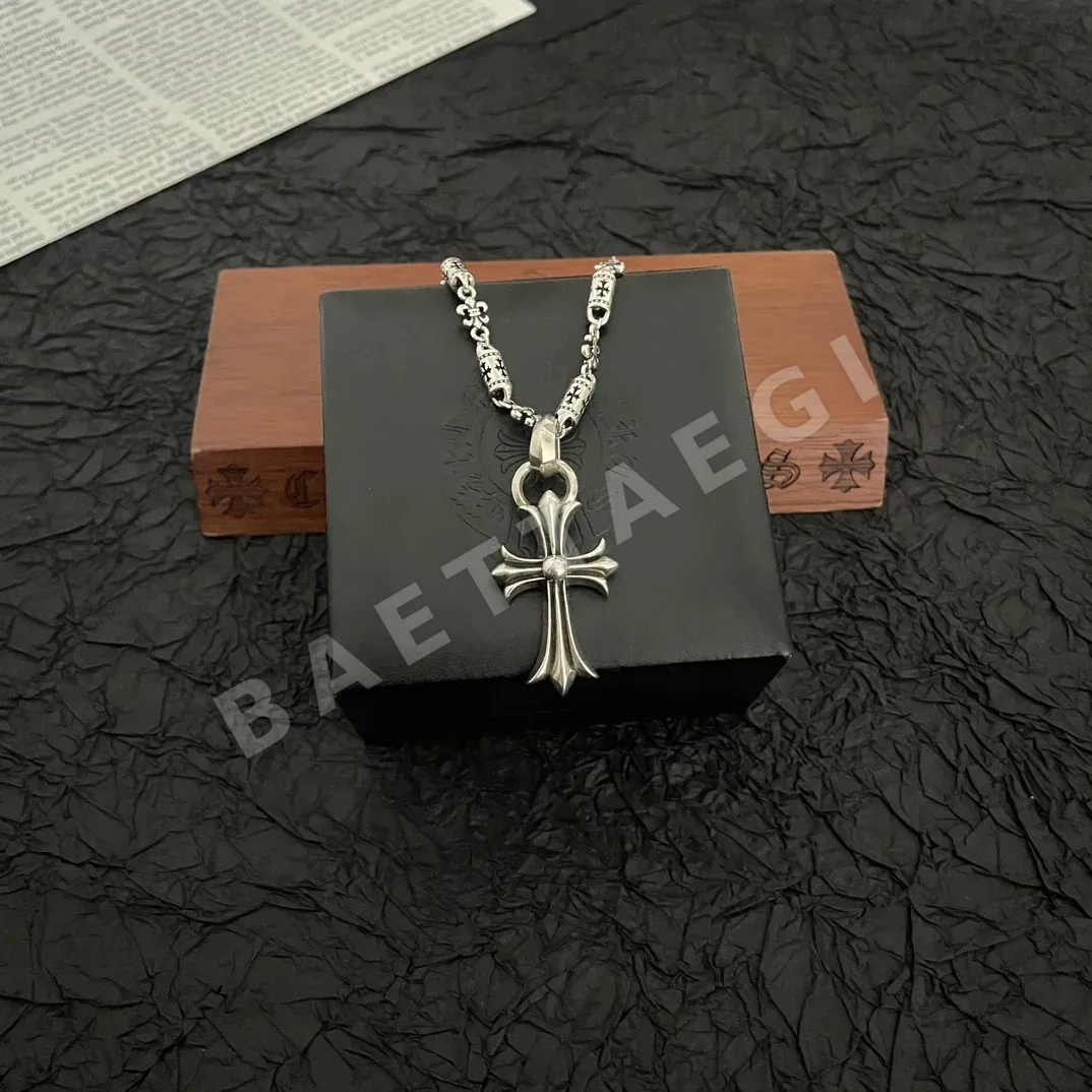 크롬하츠 레트로 뱀부 크로스 목걸이 126773
