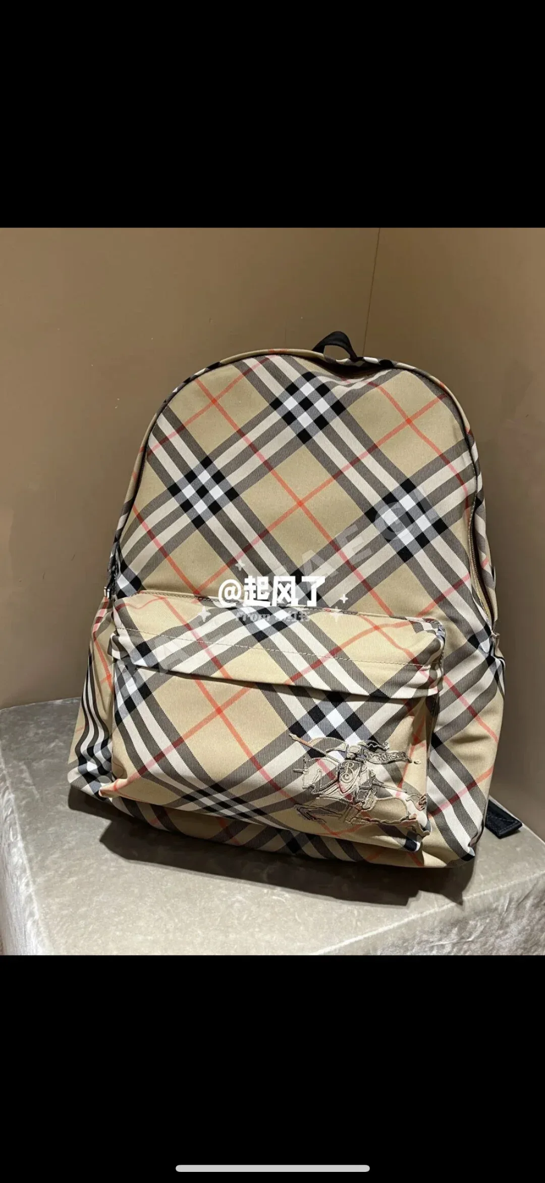 버버리 클래식 체크 백팩 상세 이미지 2