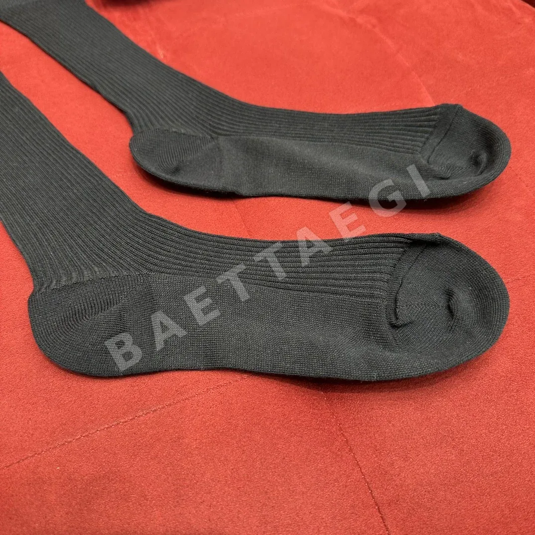 디올 벌 모티프 양말 상세 이미지 3
