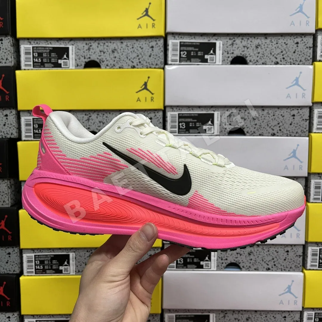 나이키 줌 보메로 18 IB7315-100 201101 Nike Zoom Vomero 18 상세 이미지 8