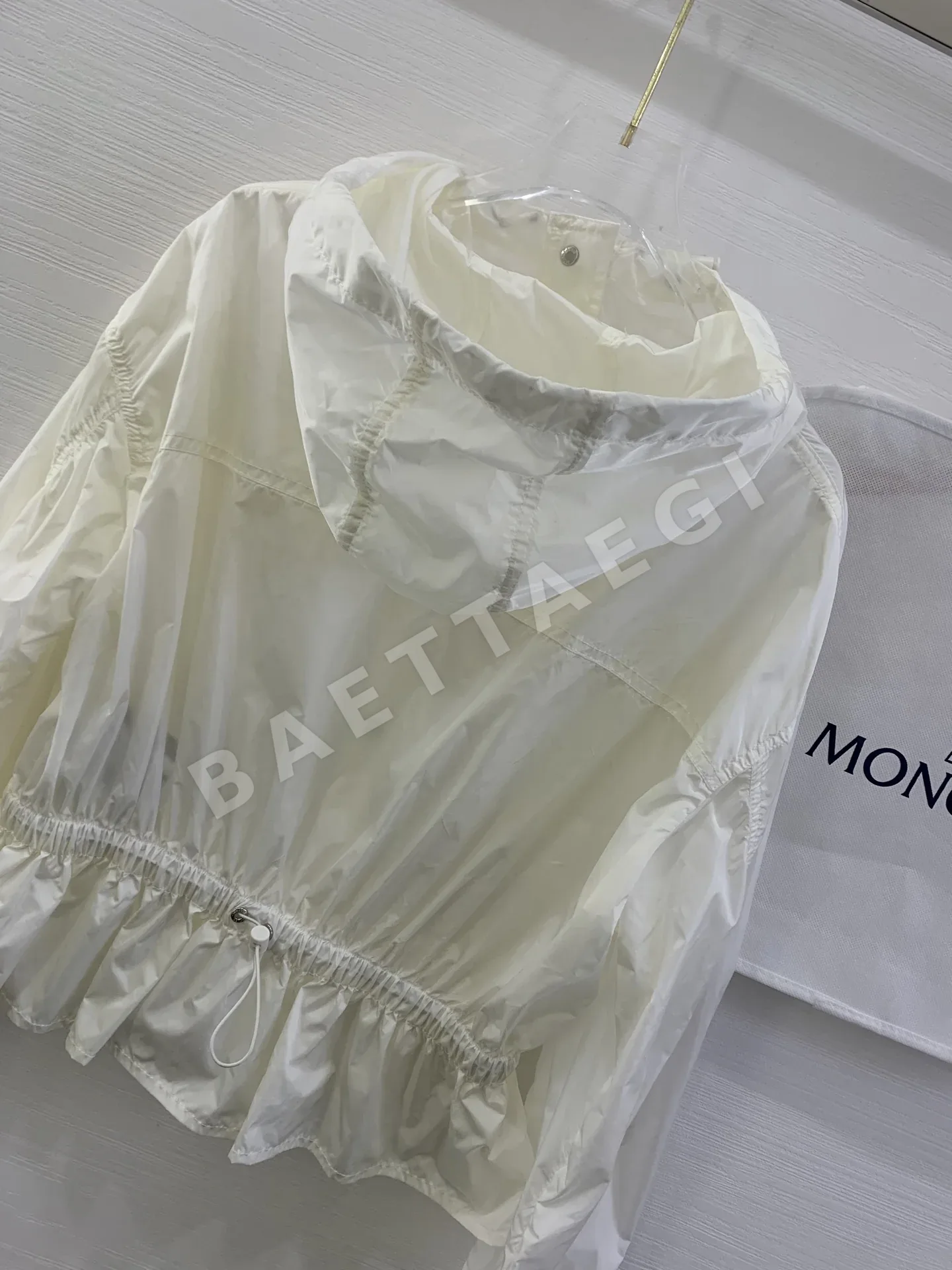 몽클레르 여성 후드 나일론 재킷 6519 상세 이미지 6