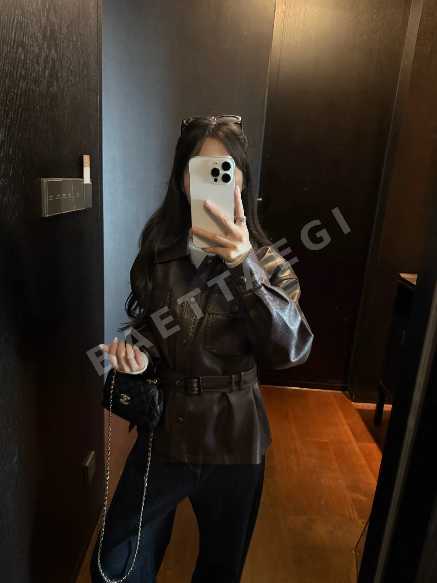 생로랑 가죽 여성 자켓 상세 이미지 1