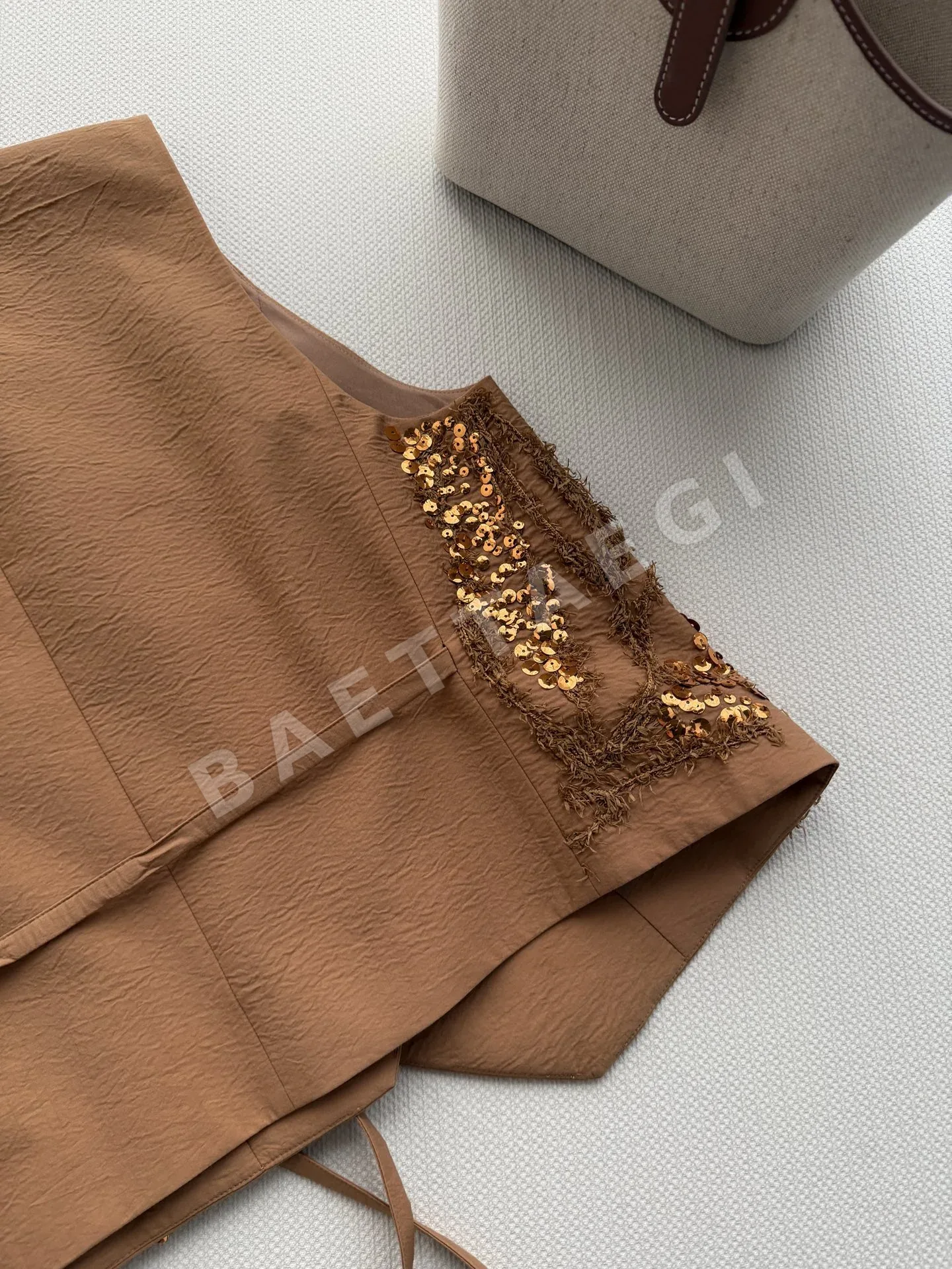 브루넬로쿠치넬리 스팽글 자수 여성 반팔 티셔츠 상세 이미지 7