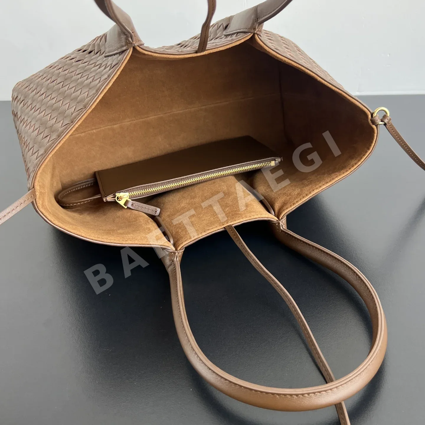보테가베네타 피나코테카 인트레치아토 토트백 브라운 가방 상세 이미지 6
