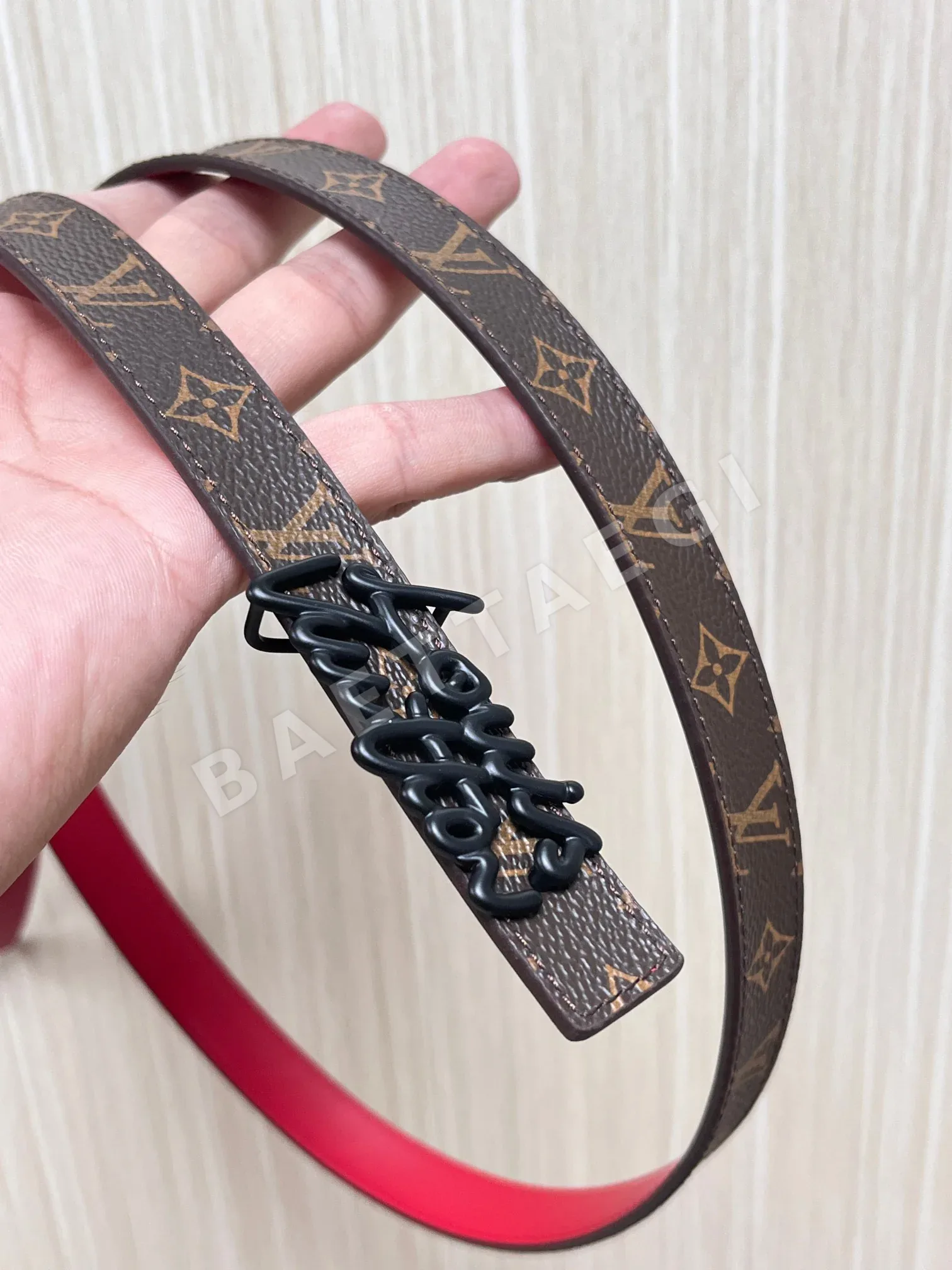 루이비통 도핀 리버시블 카프스킨 벨트 상세 이미지 3