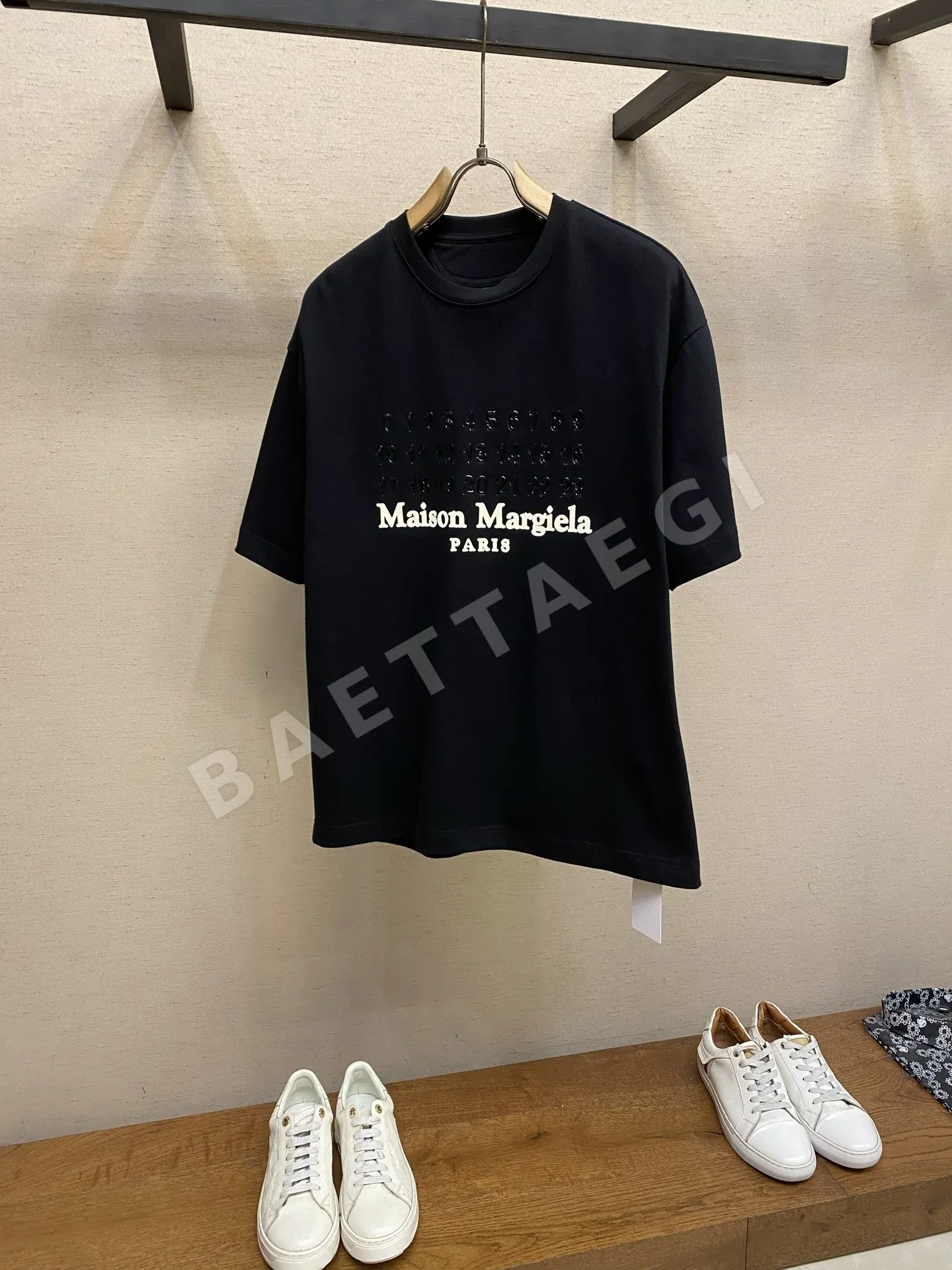 마르지엘라 투명 디지털 로고 크루넥 반팔 티셔츠 48208