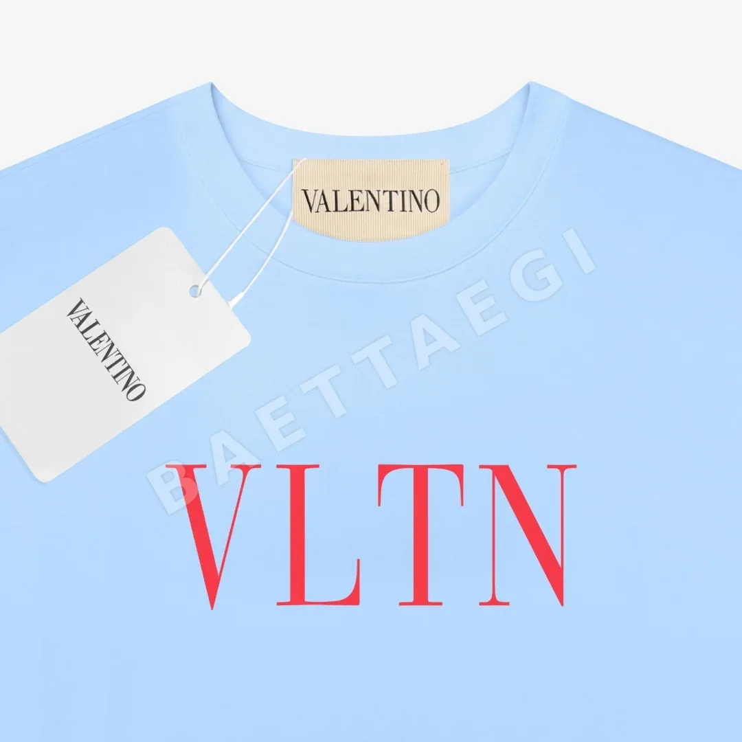 발렌티노 VLTN 클래식 레터 로고 여성 반팔 상세 이미지 3
