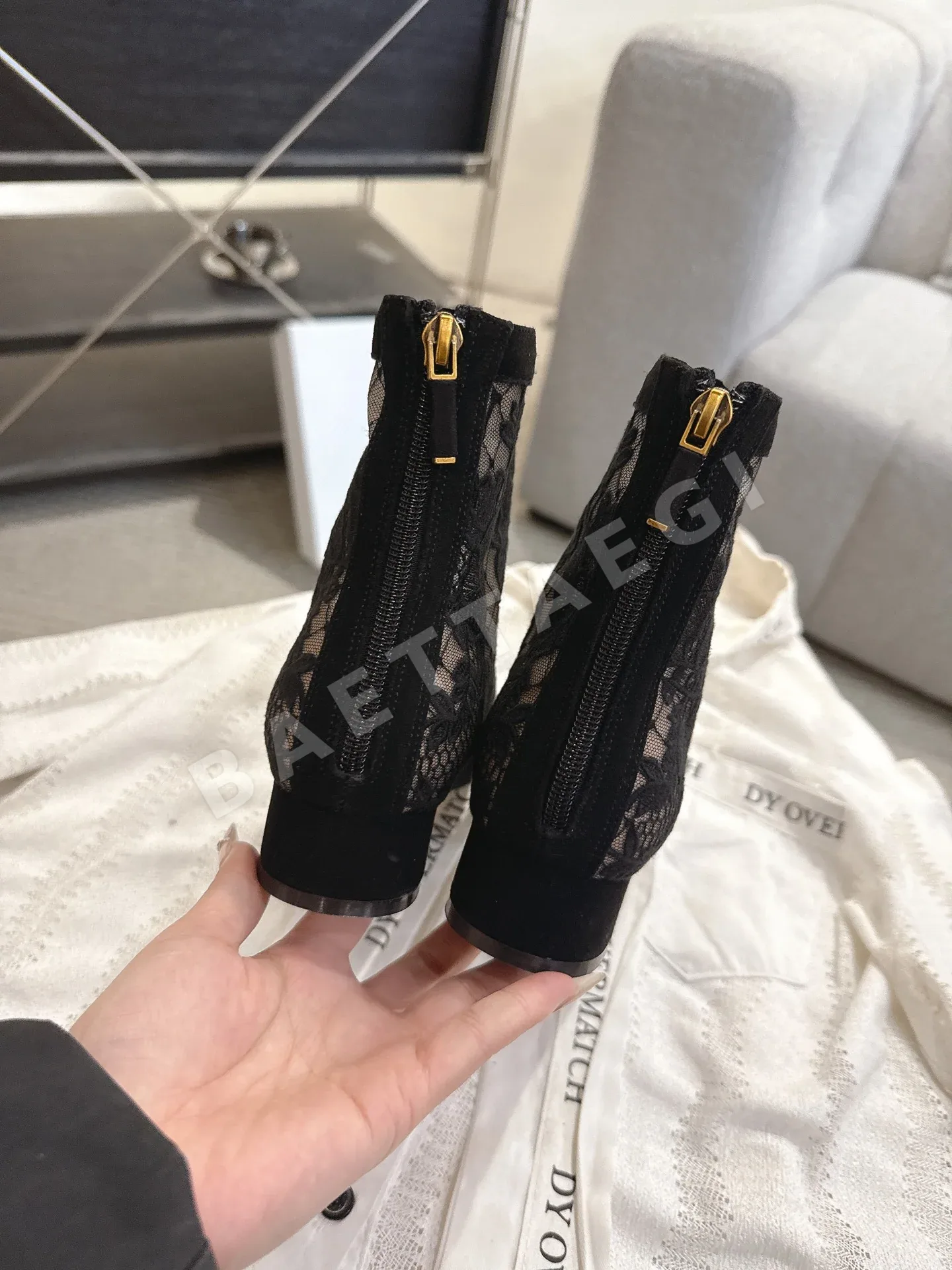 디올 자카드 메시 자수 부츠 상세 이미지 5