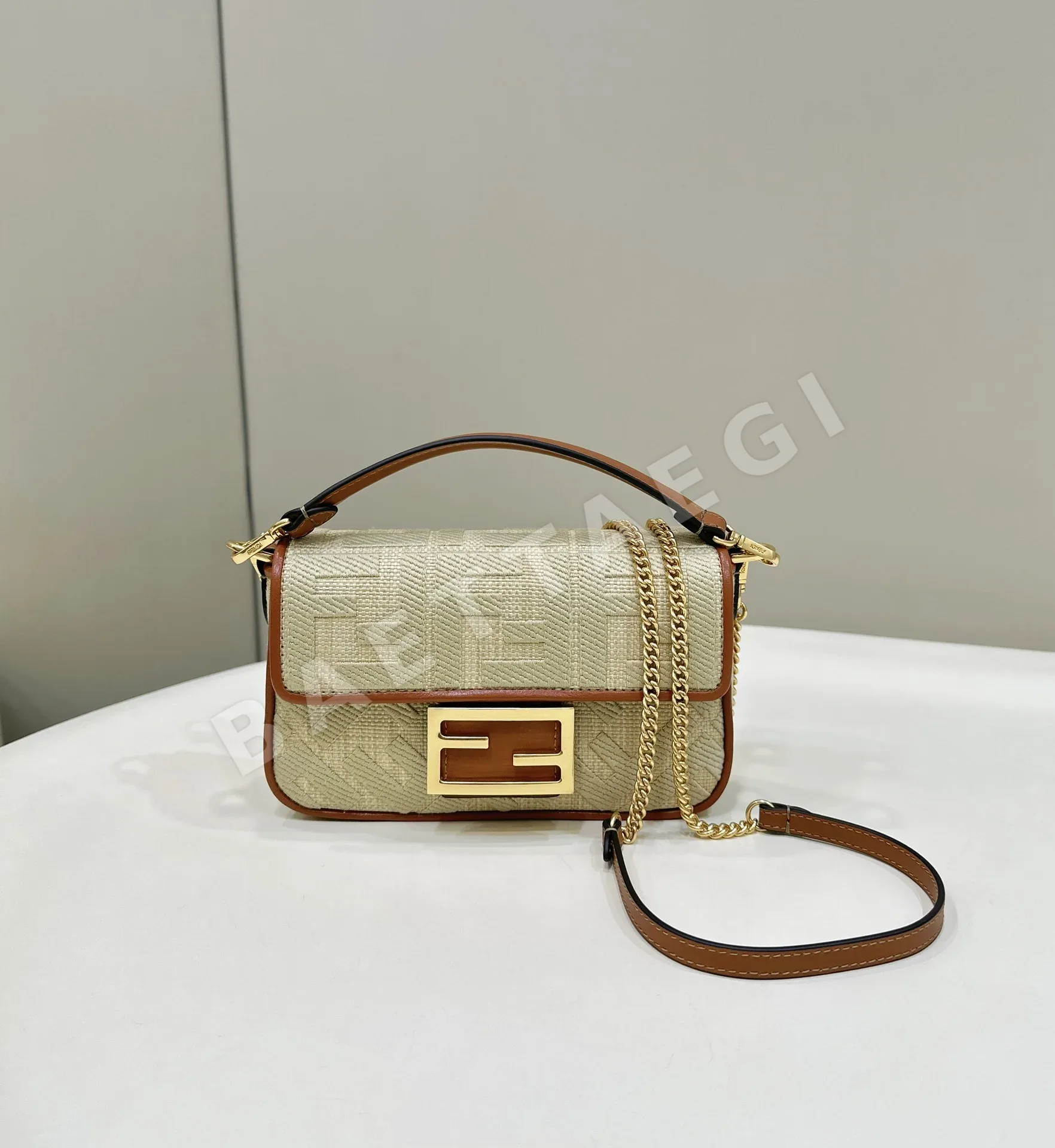 펜디 3D 자수 캔버스 숄더백 29585