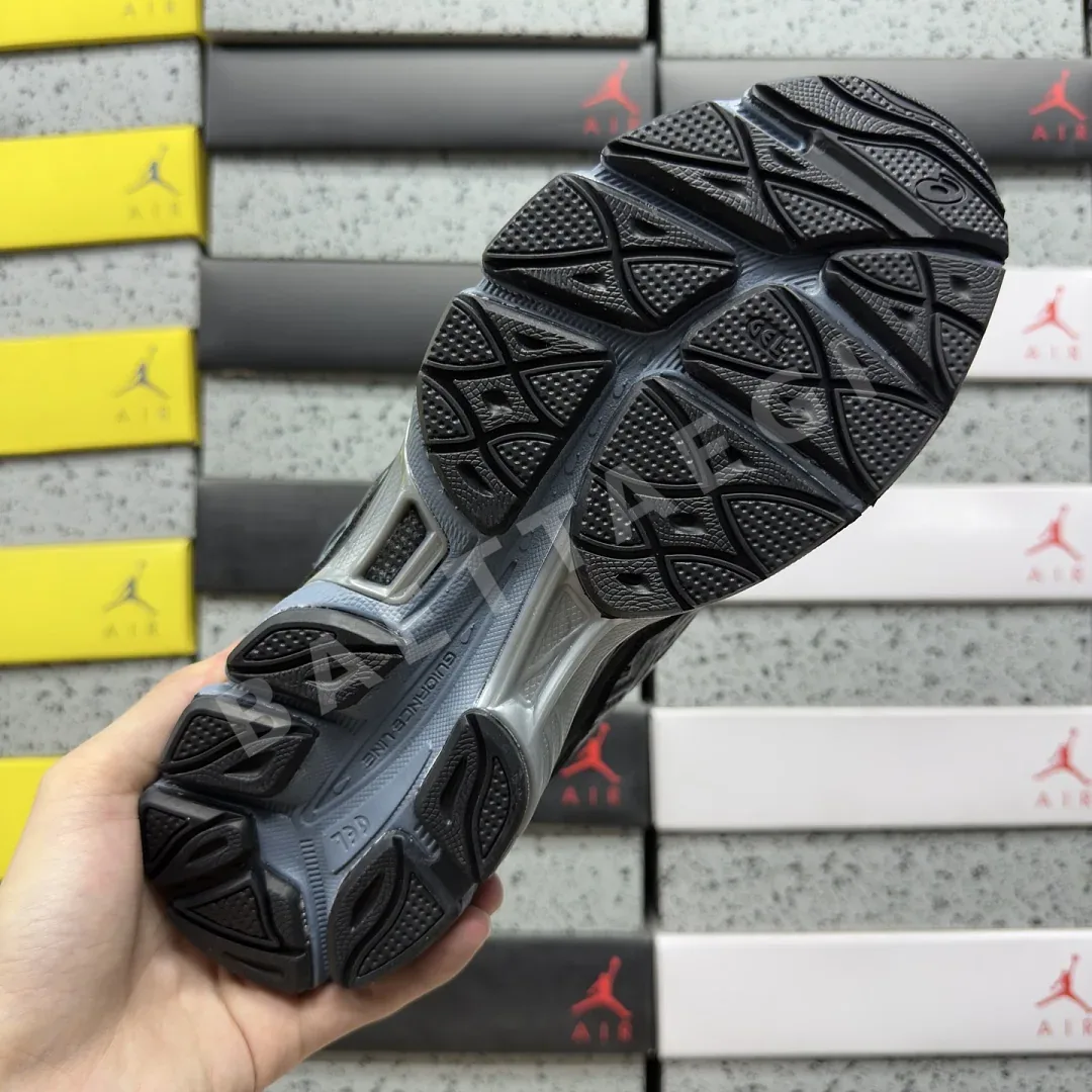 아식스 [M] 젤 NYC RGD 1203A735-021 200514 Asics Gel-NYC RGD Ironclad Black 상세 이미지 9