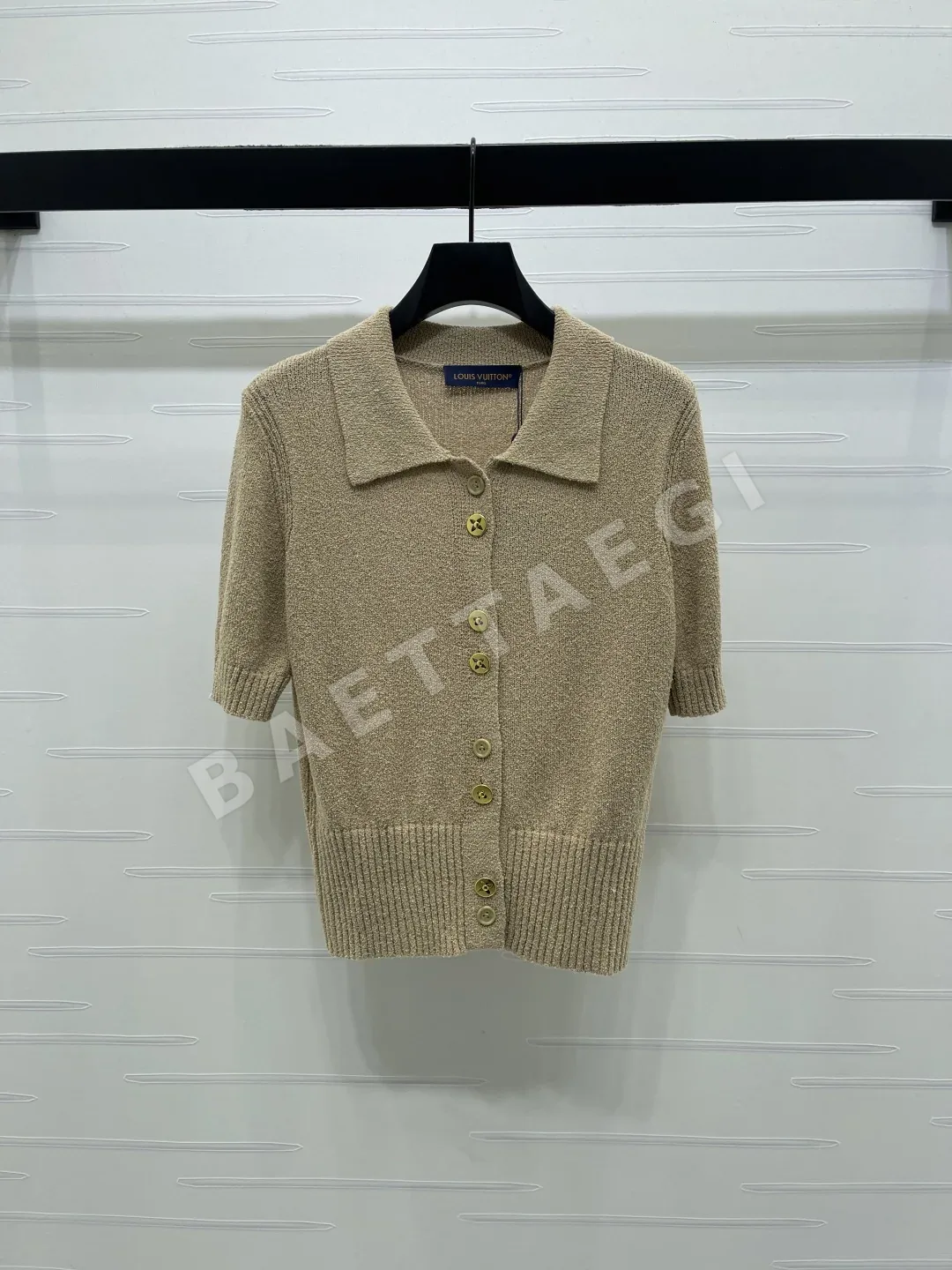 루이비통 카라 울 반팔 니트 탑 52028