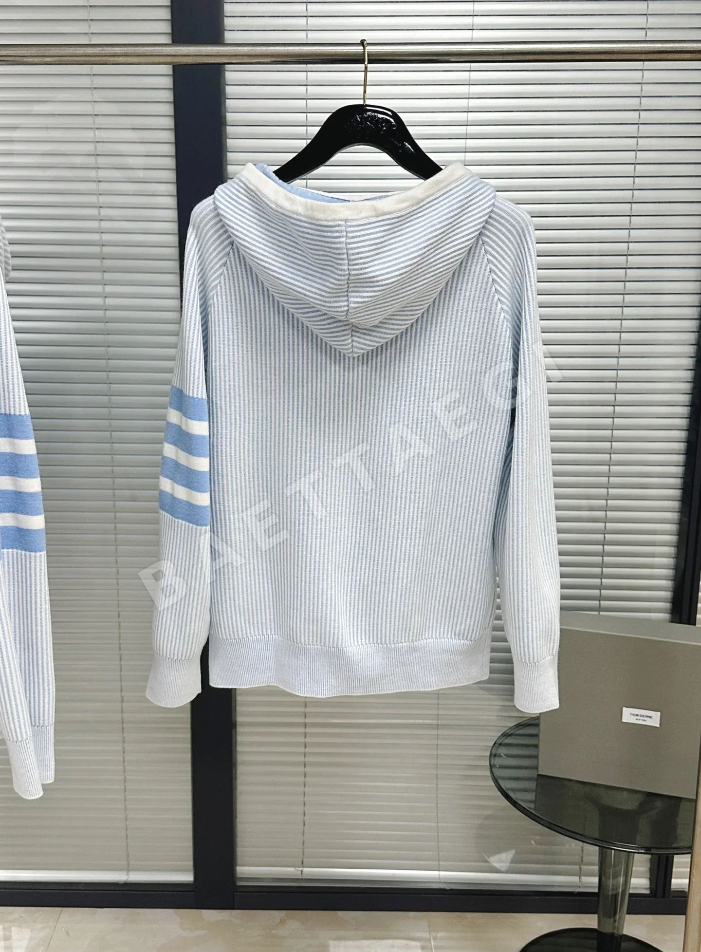 톰브라운 핑크&블루 후드 울 가디건 상세 이미지 3