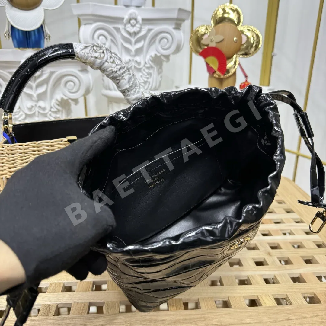 루이비통 카퓌신 BB 가방 N89949 상세 이미지 7