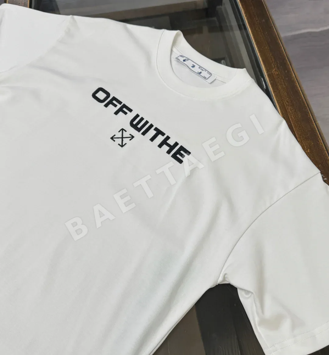 오프화이트 남성 크루넥 반팔 티셔츠 상세 이미지 4