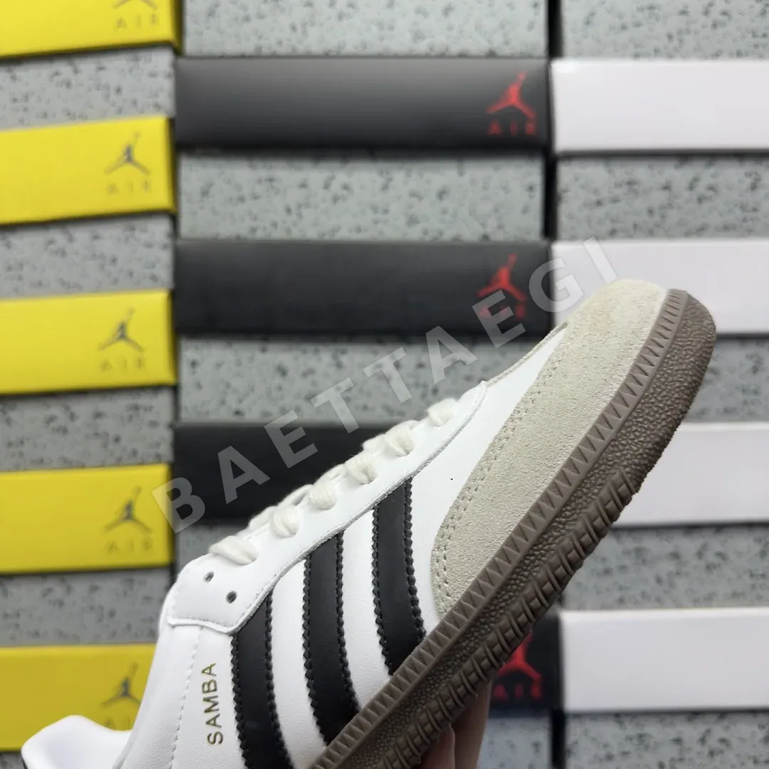 아디다스 [GOD] 삼바 OG B75806 200653 Adidas Samba OG Cloud White Core Black 상세 이미지 3