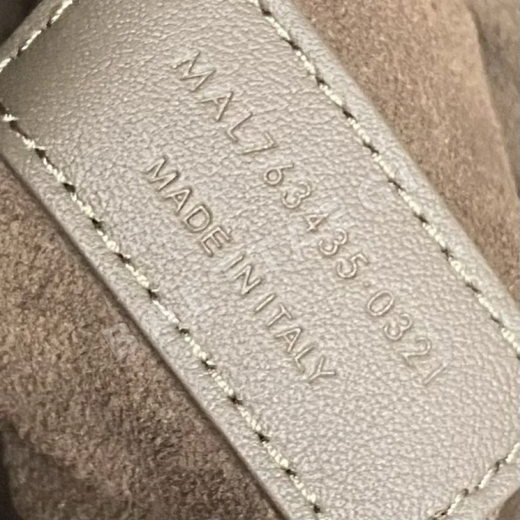 생로랑 비아 스몰 숄더백 상세 이미지 9