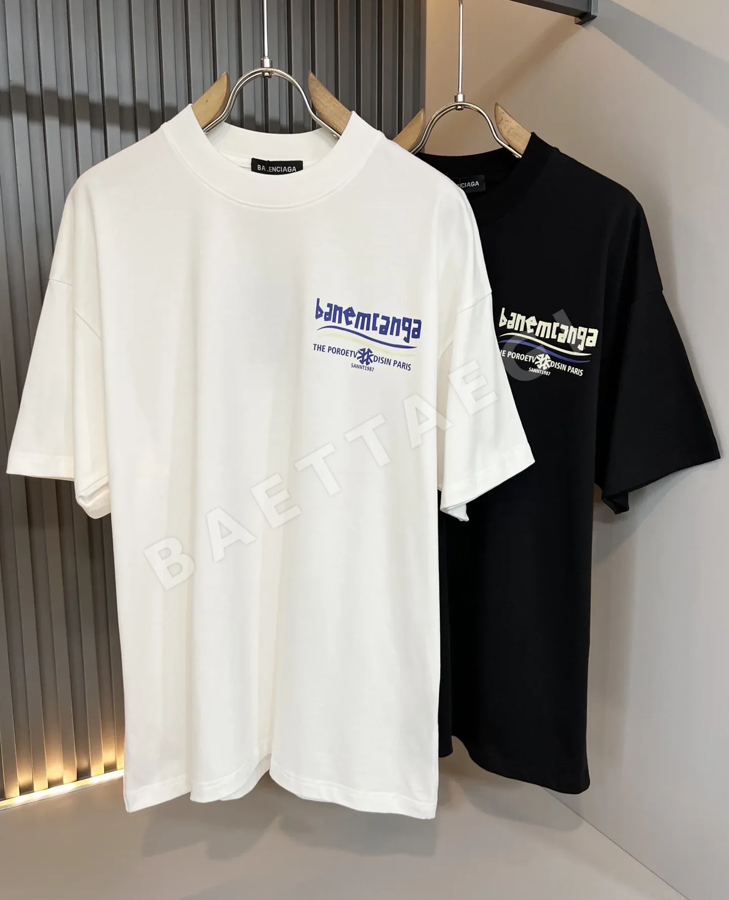 발렌시아가 루즈핏 반팔 티셔츠 상세 이미지 3