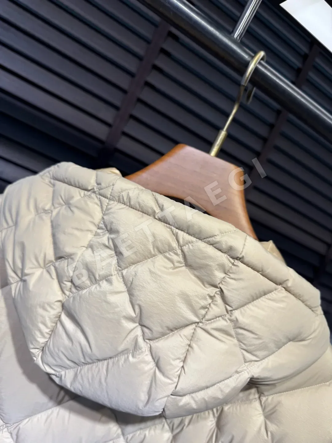 몽클레르 다운자켓 남성 자켓 M8836 상세 이미지 9