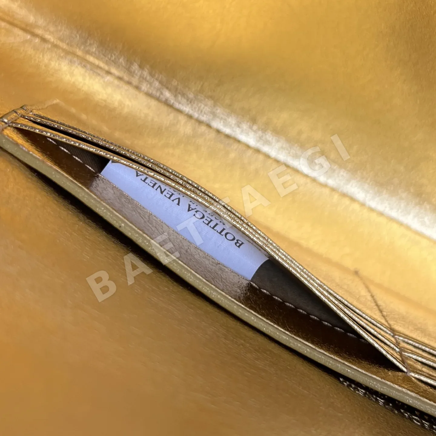 보테가베네타 라인 스톤 장식 클러치백 상세 이미지 9