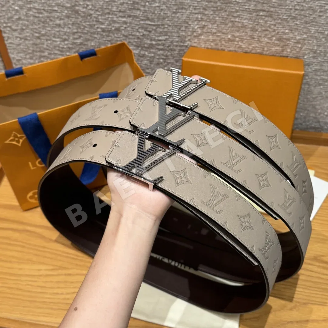 루이비통 섀도우 40mm 리버시블 벨트 172406