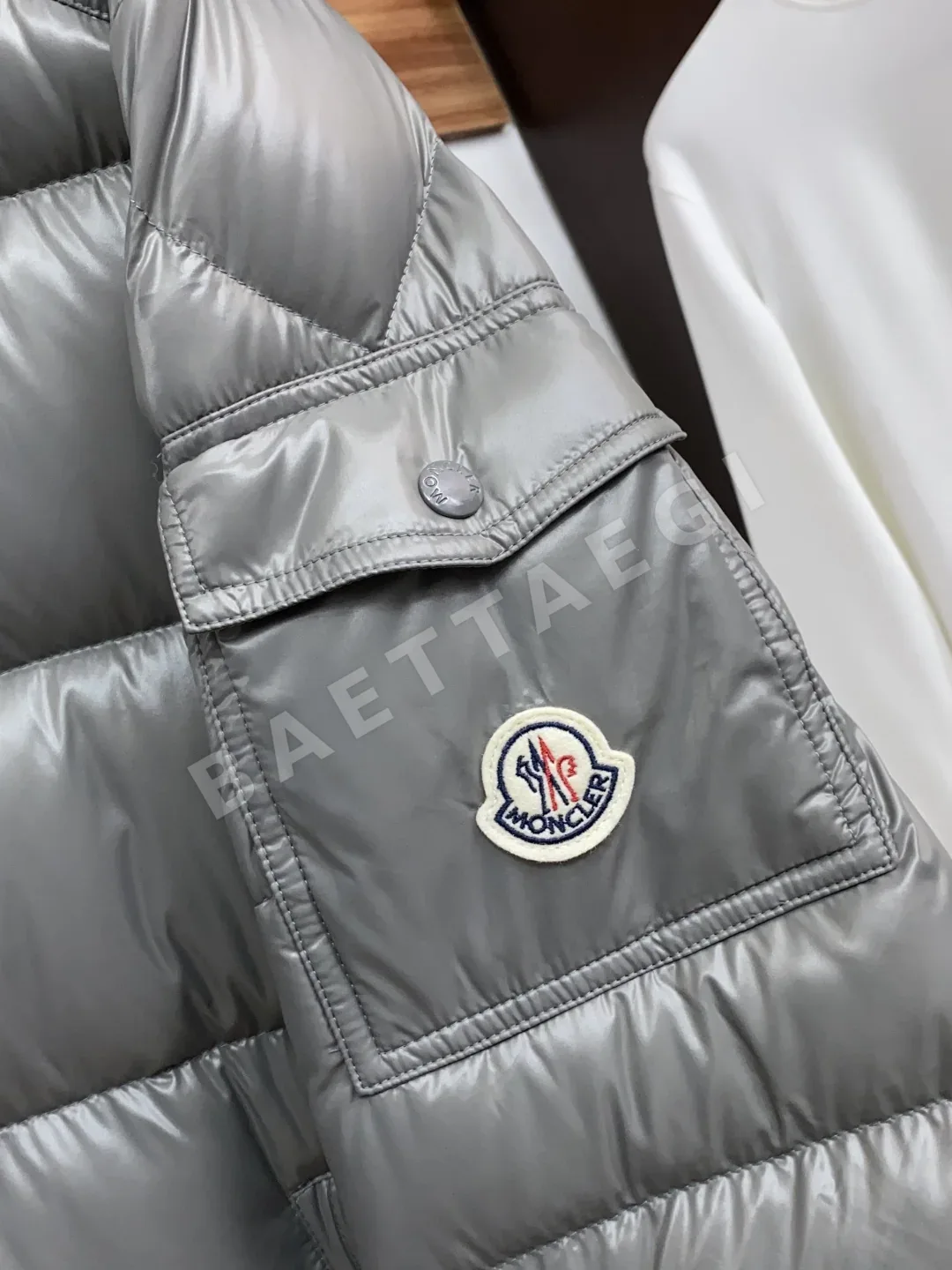 몽클레르 마야(Moncler Maya) 후드 쇼트 다운 자켓 상세 이미지 5