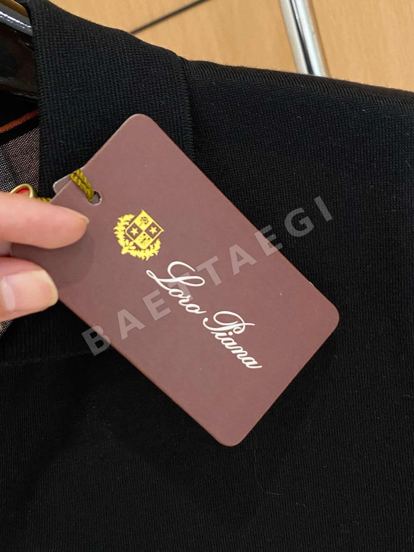 로로피아나 남성 아세테이트 텐셀 실크 혼방 반팔 티셔츠 상세 이미지 5