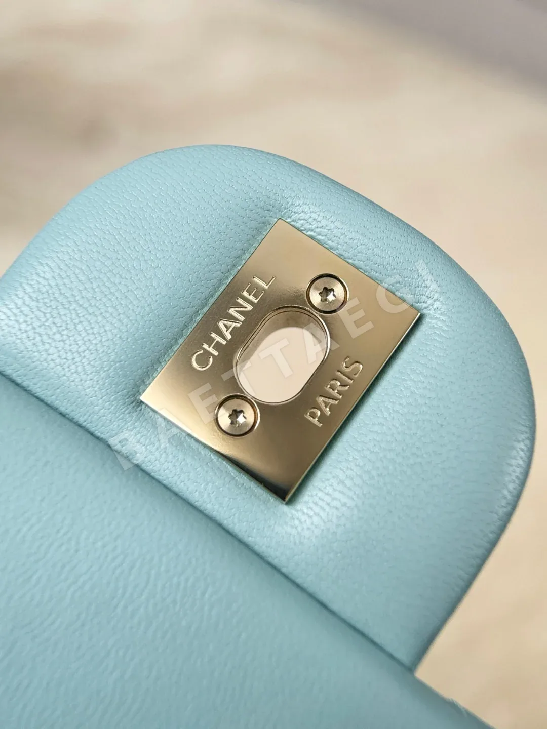 샤넬 램스킨 블루 연금장 가방 상세 이미지 5