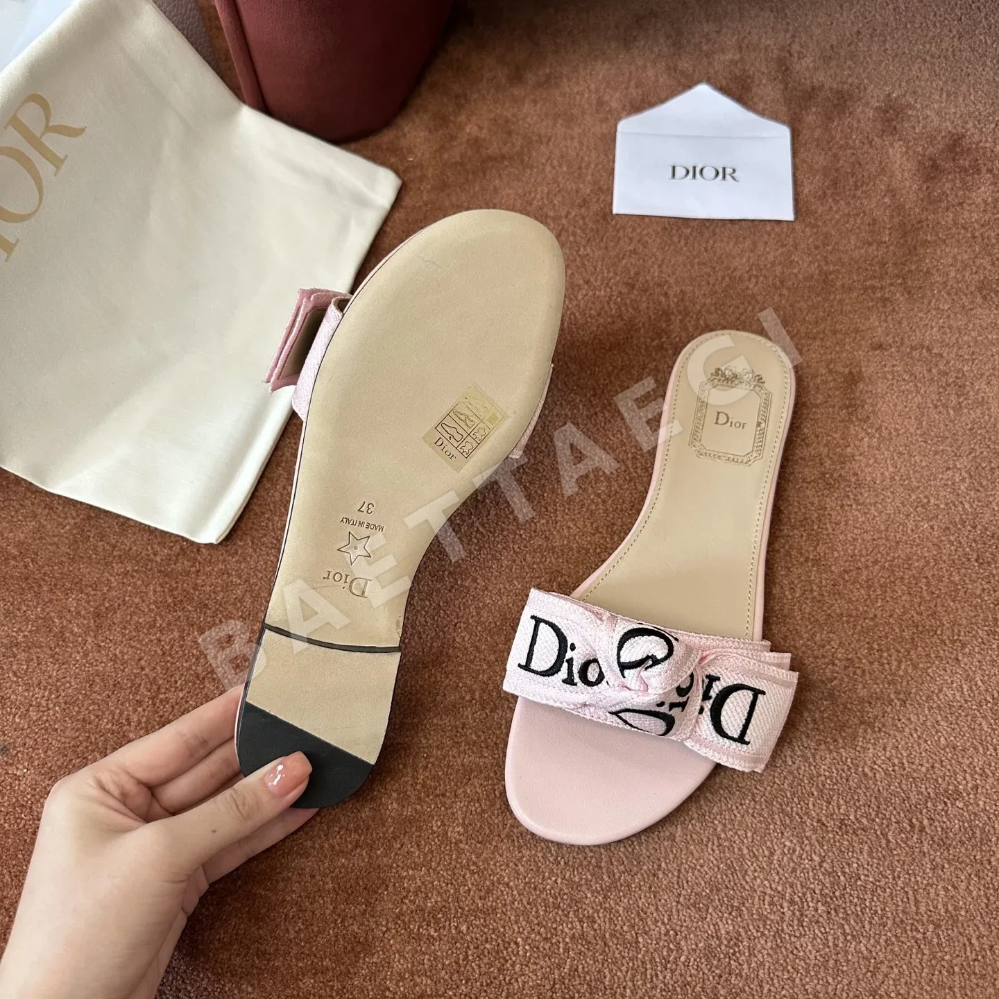 디올 로고 자수 캔버스 플랫 샌들 상세 이미지 7