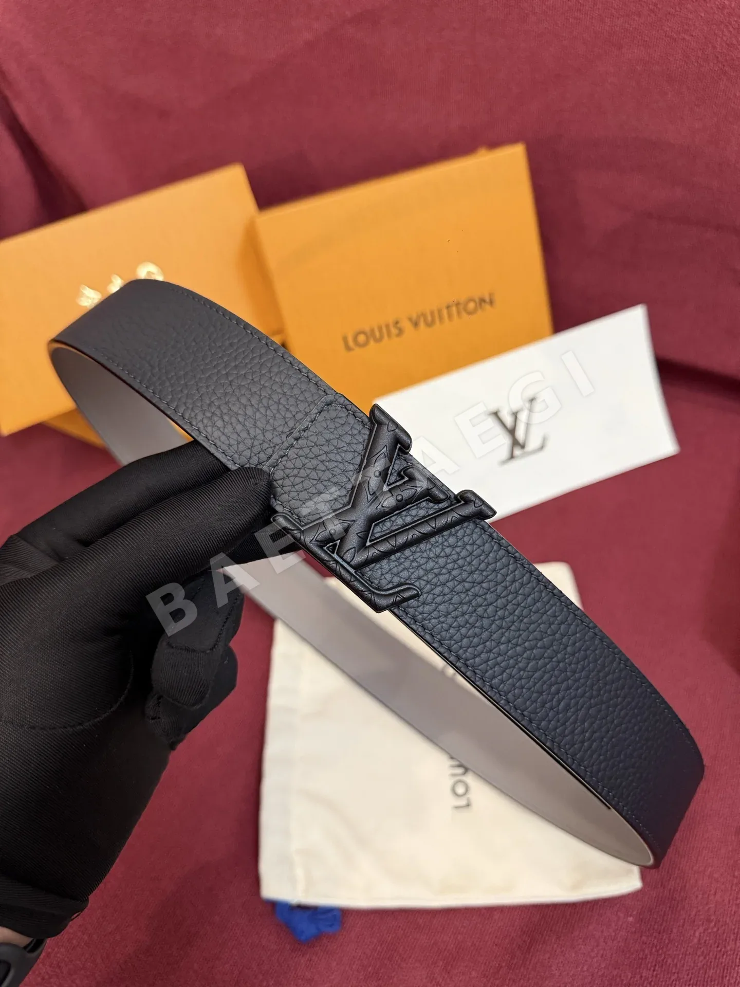 루이비통 다미에 LV 리버시블 가죽 벨트 상세 이미지 2