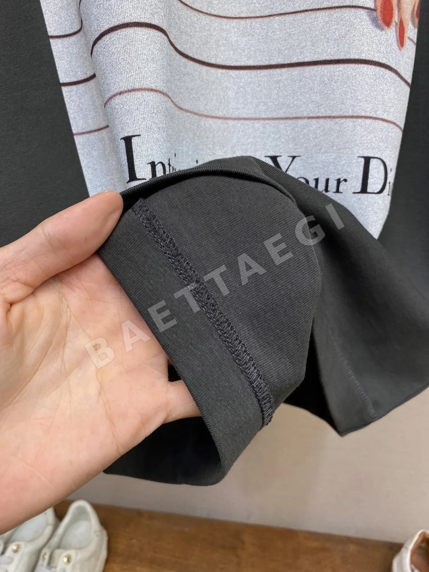 디올 헤리티지 프린트 남성 반팔 티셔츠 상세 이미지 7
