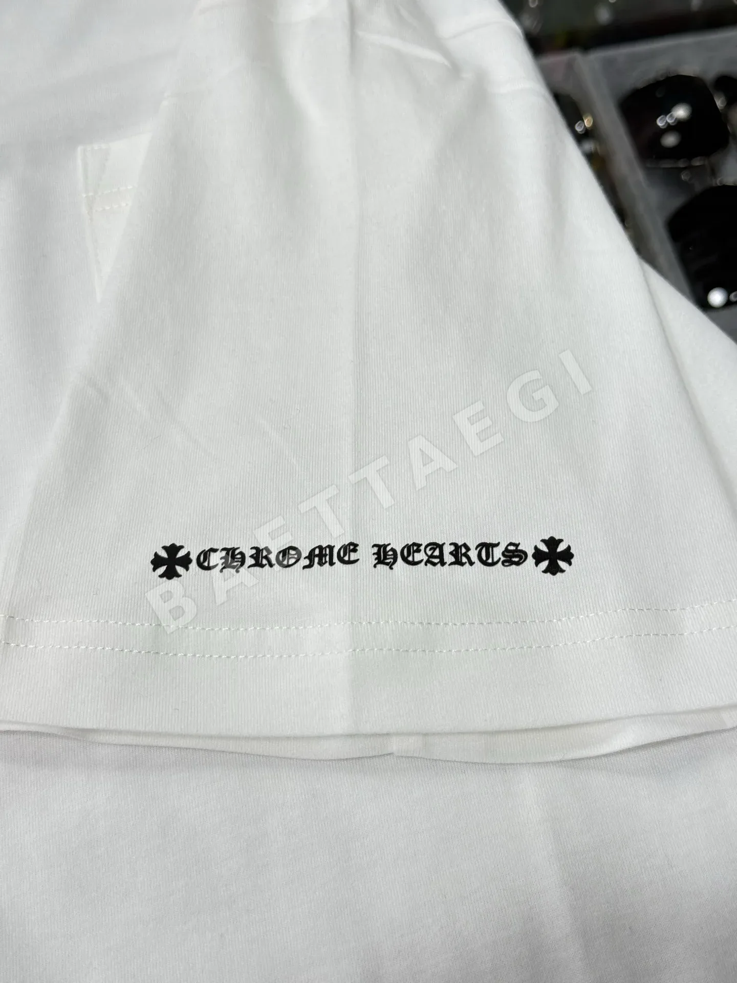 크롬하츠 블랙 레터 반팔 티셔츠 상세 이미지 2