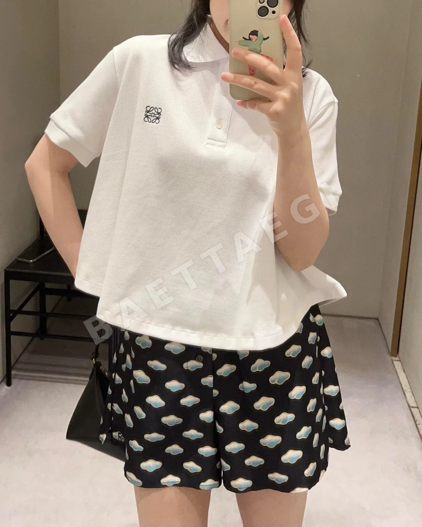 로에베 레터 자수 카라 반팔 티셔츠 상세 이미지 9
