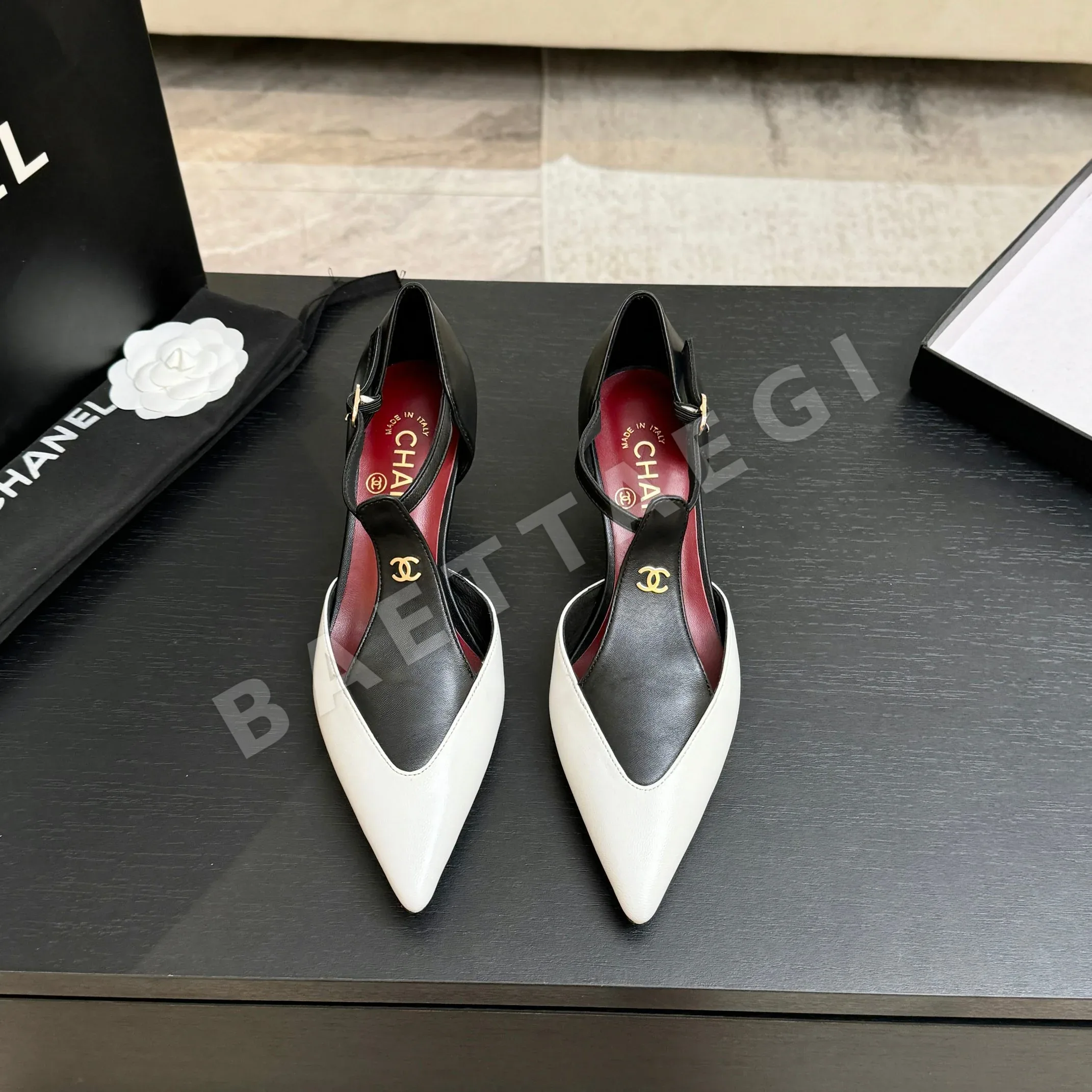 샤넬 더블 C 로퍼 116343