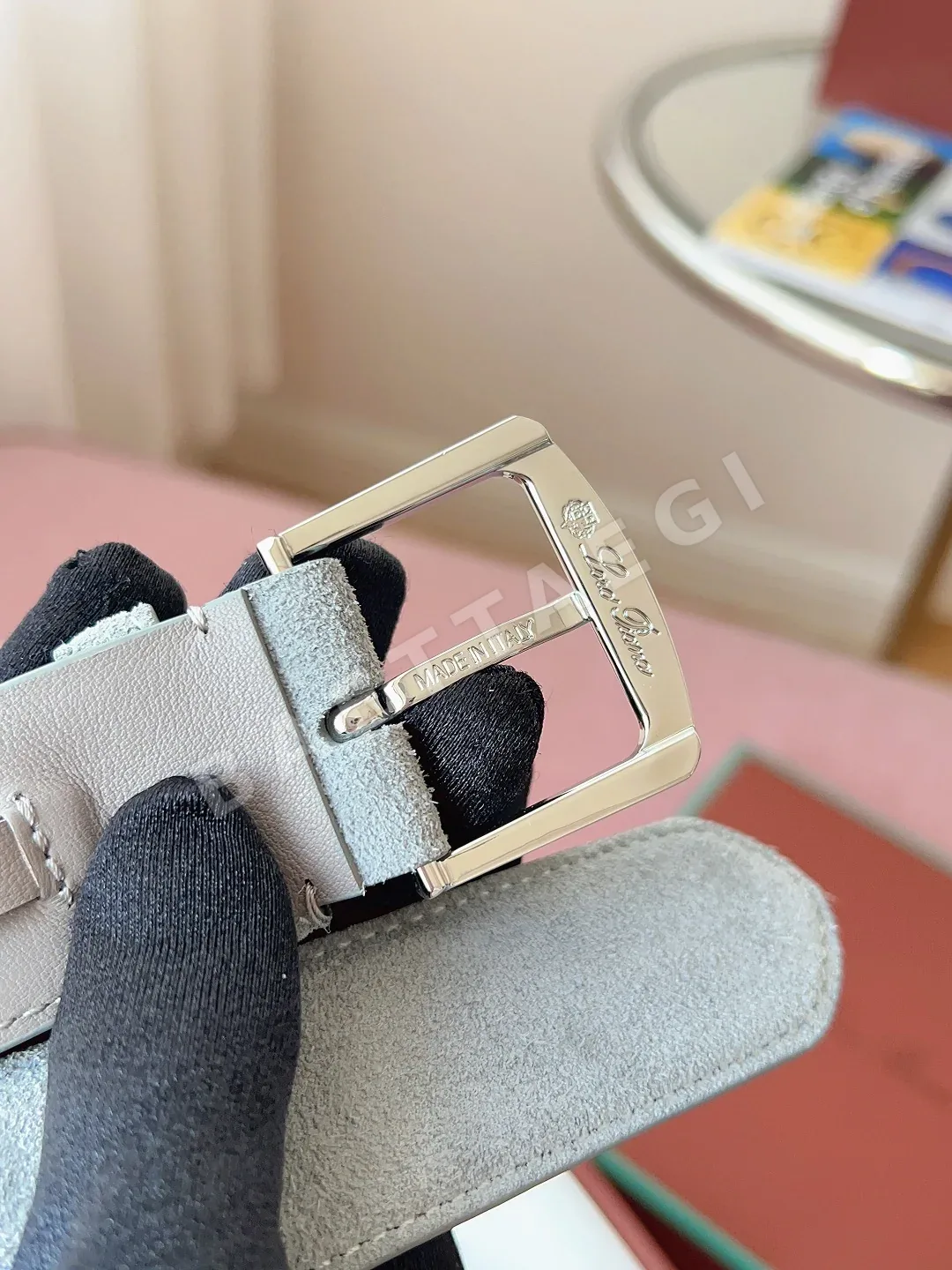 로로피아나 천연 가죽 벨트 상세 이미지 7