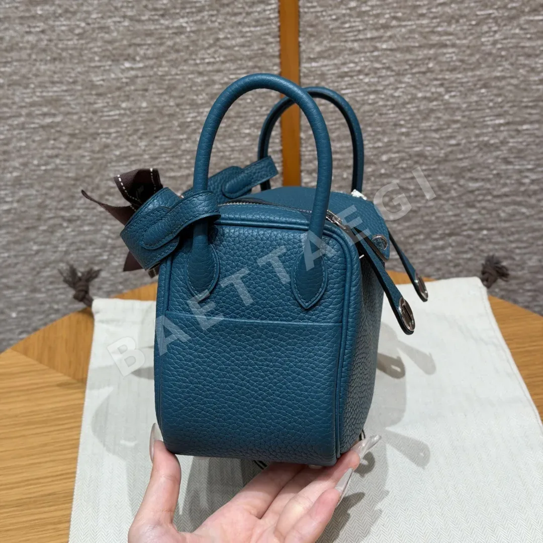에르메스 린디 19 cm 가방 상세 이미지 3